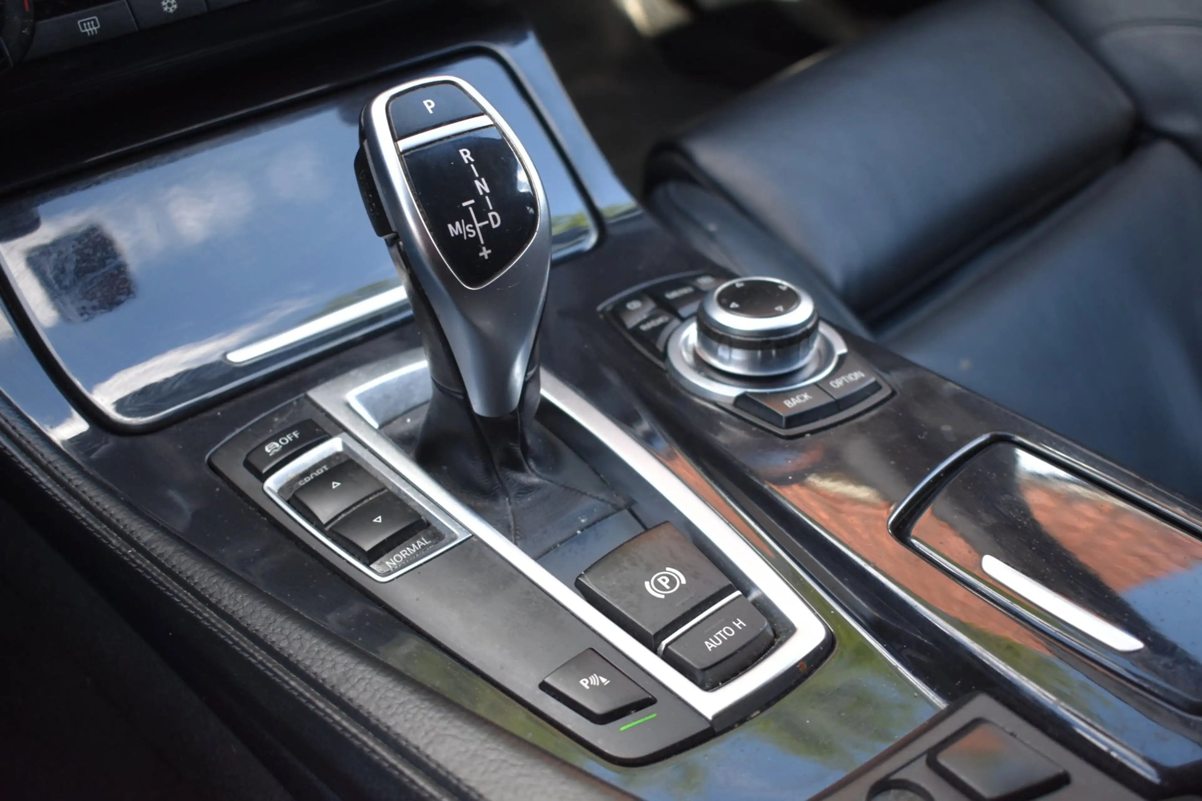 BMW 525 5-serie Touring 525d High Executive '11 Pano Leder — photo 22