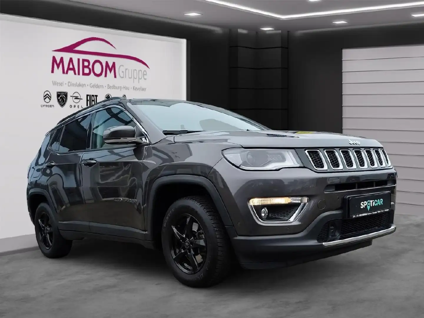 Jeep Compass Limited FWD Grau - 2