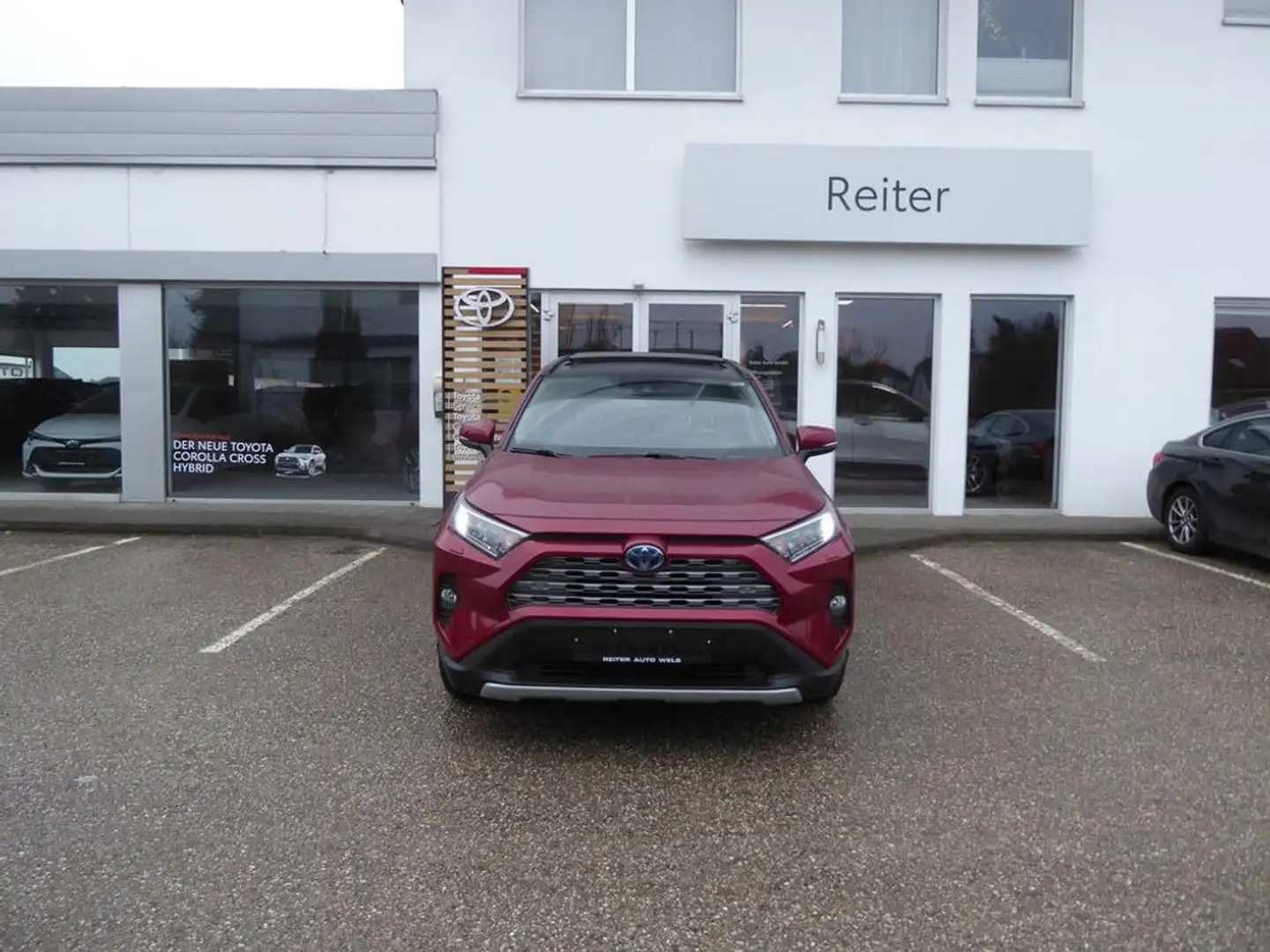 Toyota RAV 4 Hybrid 2WD *PANO*NAVI*BSM* Rot - 1