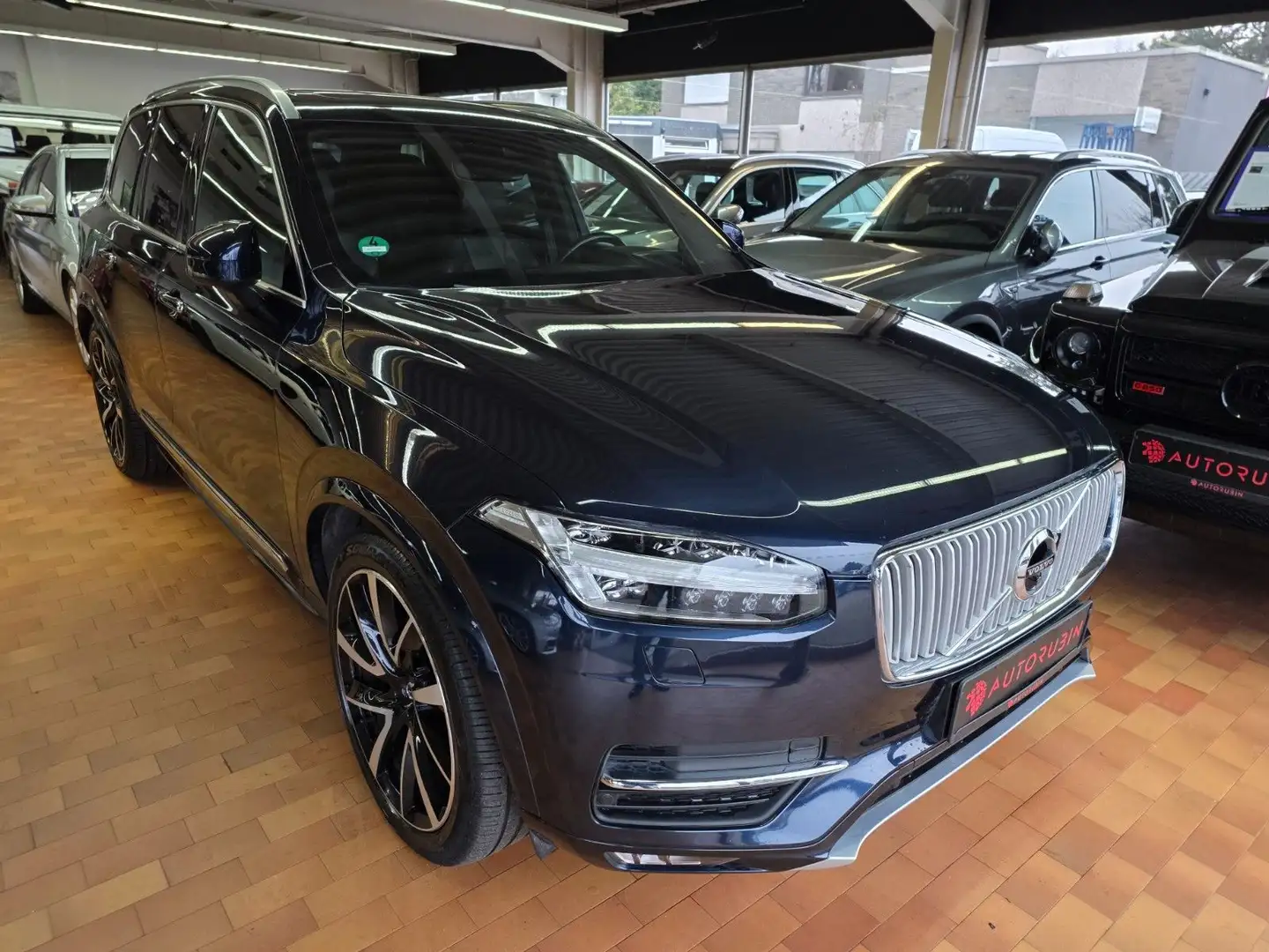 Volvo XC90 Inscription AWD 7-SITZER/LEDER/LUFT/21"/HU Blau - 2