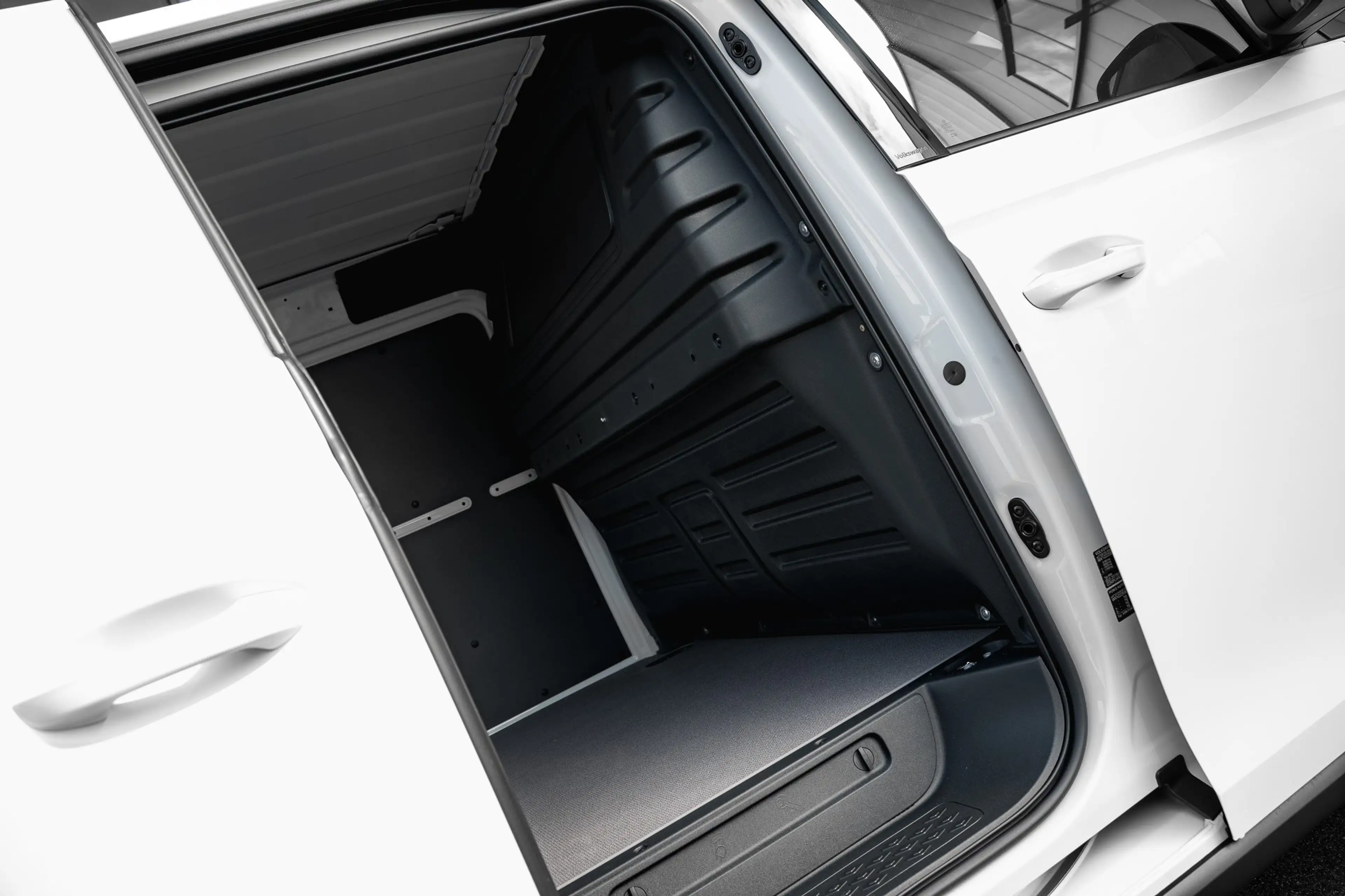 Volkswagen ID. Buzz Cargo 79 kWh | 286 pk | Trekhaak | Achterdeuren | App Co — photo 12