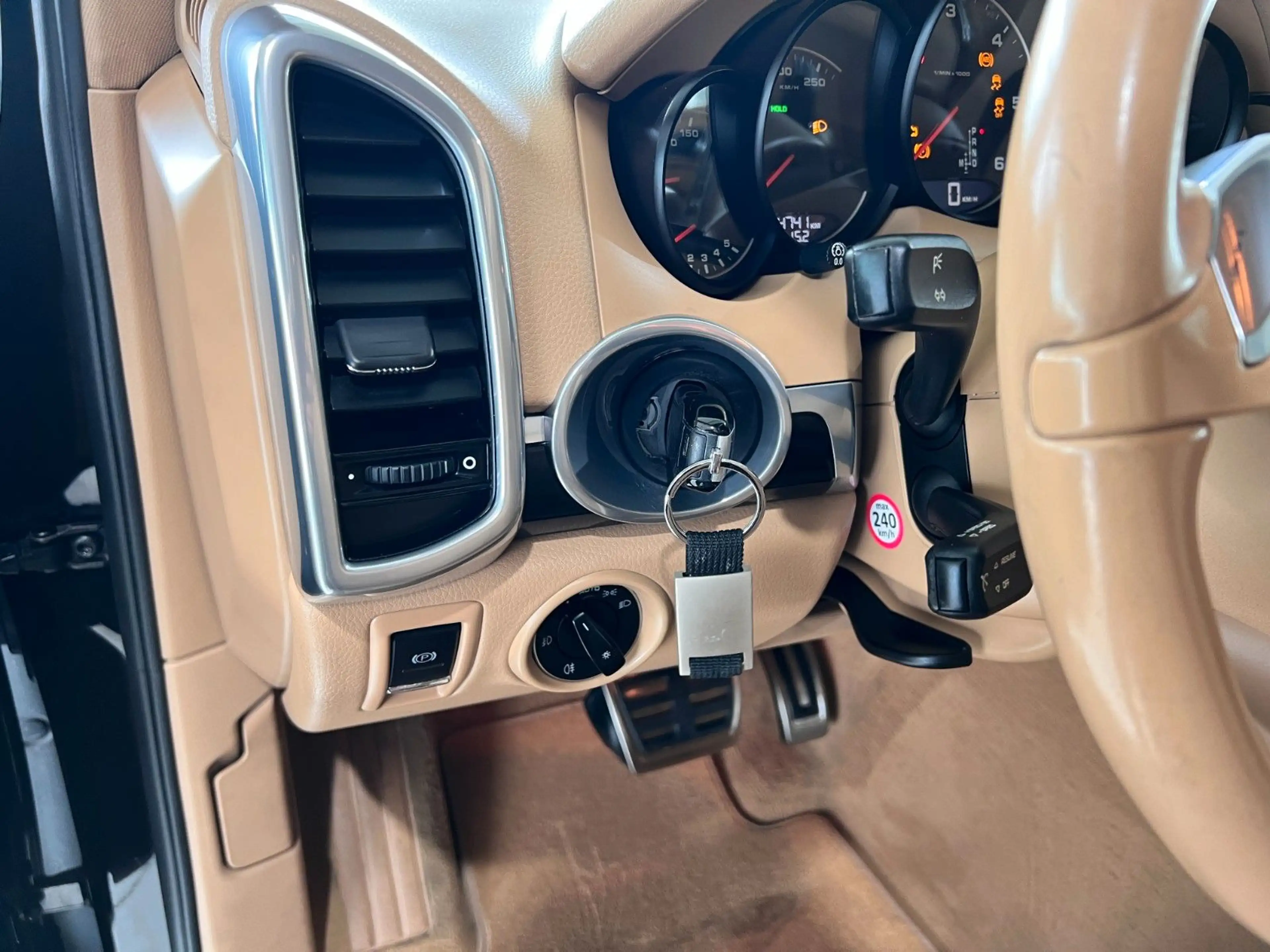 Porsche Cayenne Diesel | Service nur im PZ — photo 17