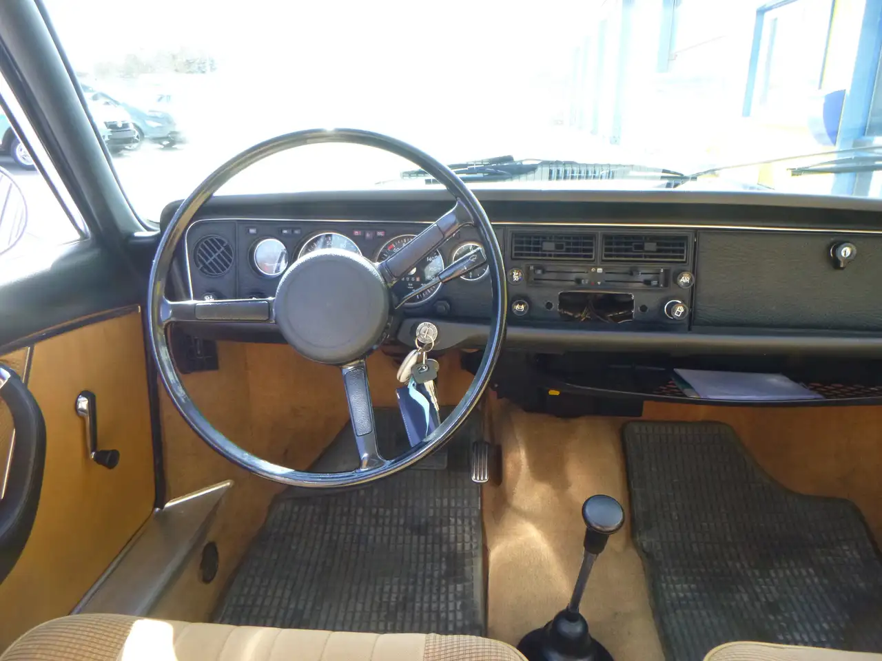 NSU RO80 Letzte Modellreihe im guten Zustand; AHK abnehmbar, foto 10