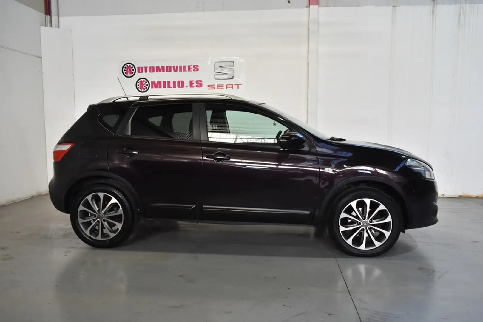Nissan Qashqai Q+2 1.5dCi Tekna 4x2 Braun - 2
