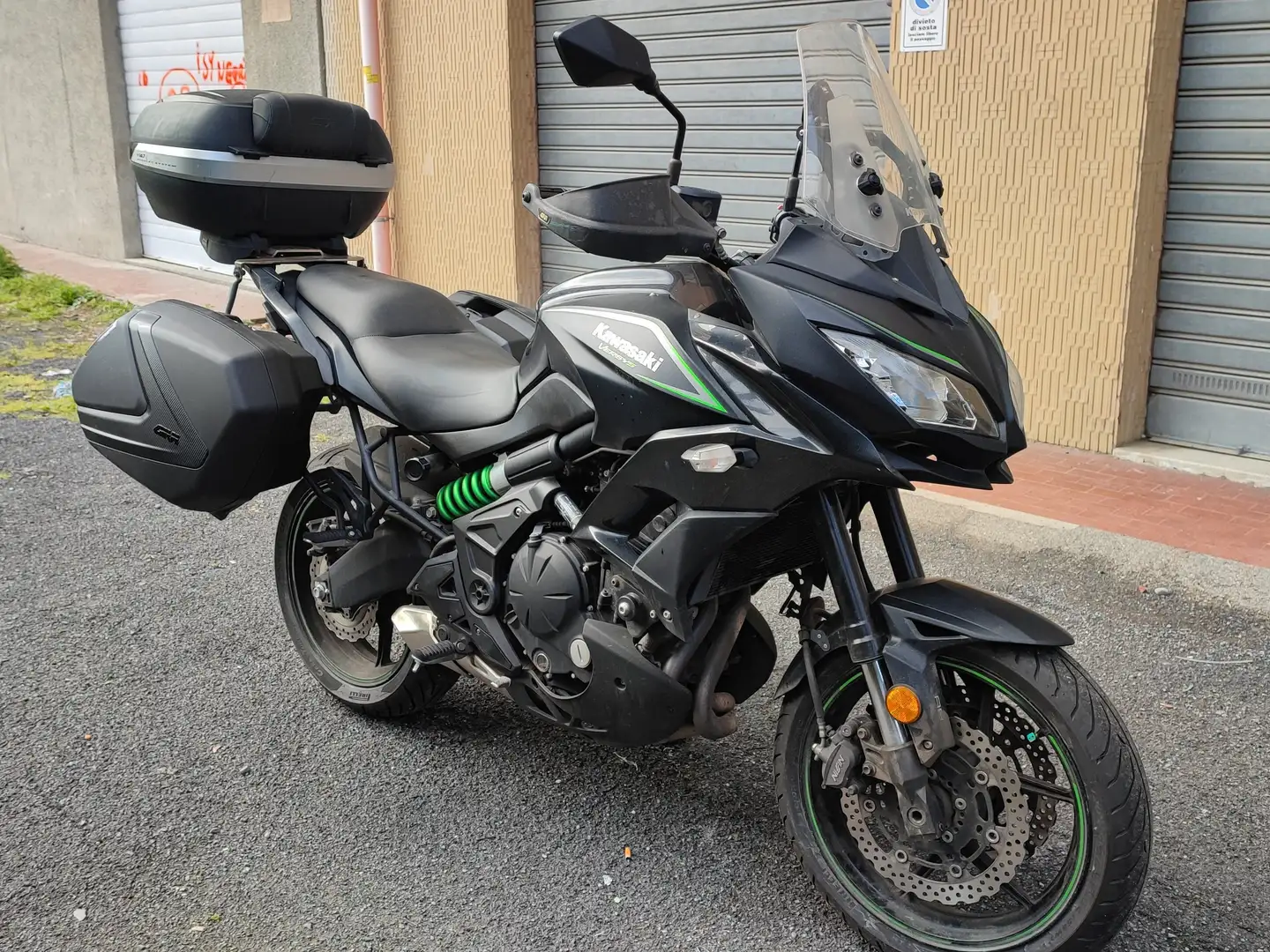 Kawasaki Versys 650 ABS 2017 Чёрный - 2