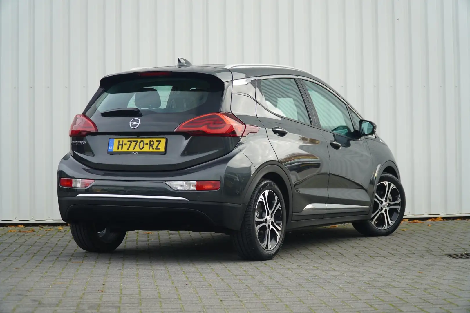 Opel Ampera-E 204pk Business Executive 60 kWh | Achterbank Verwa Gris - 2