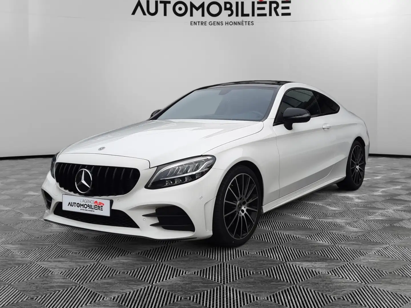 Mercedes-Benz C 220 Coupe Pack AMG 2.0d 194Ch/ Garantie 12 Mois Blanc - 1