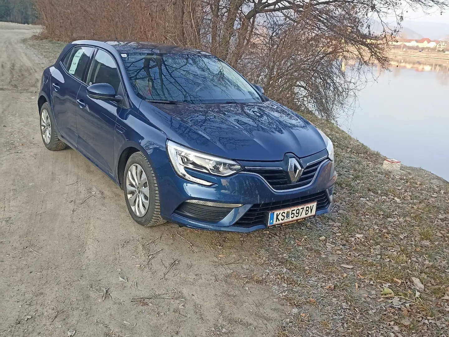 Renault Megane Life - 1