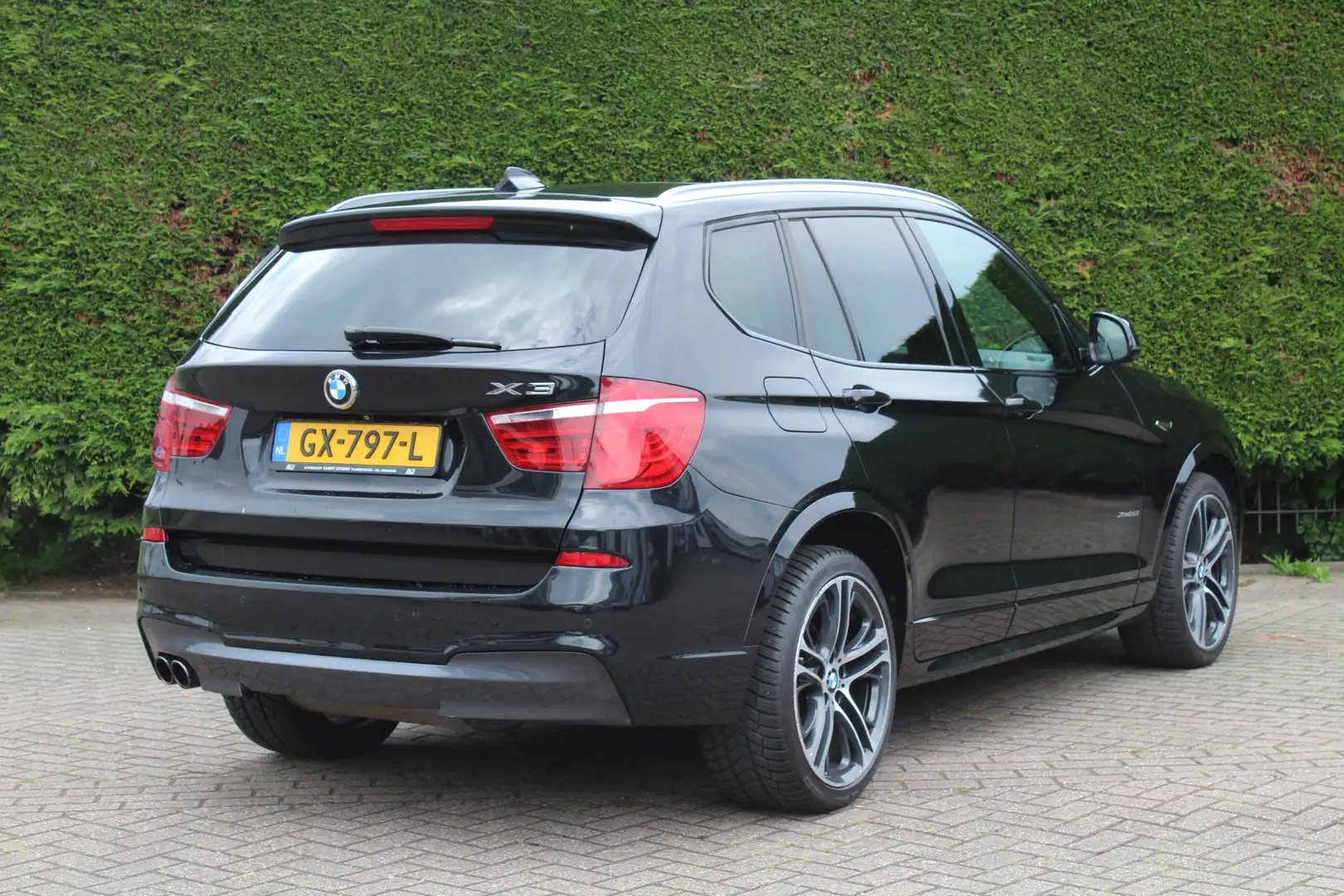 BMW X3 xDrive35i High Executive M sport | Full options! | Zwart - 2
