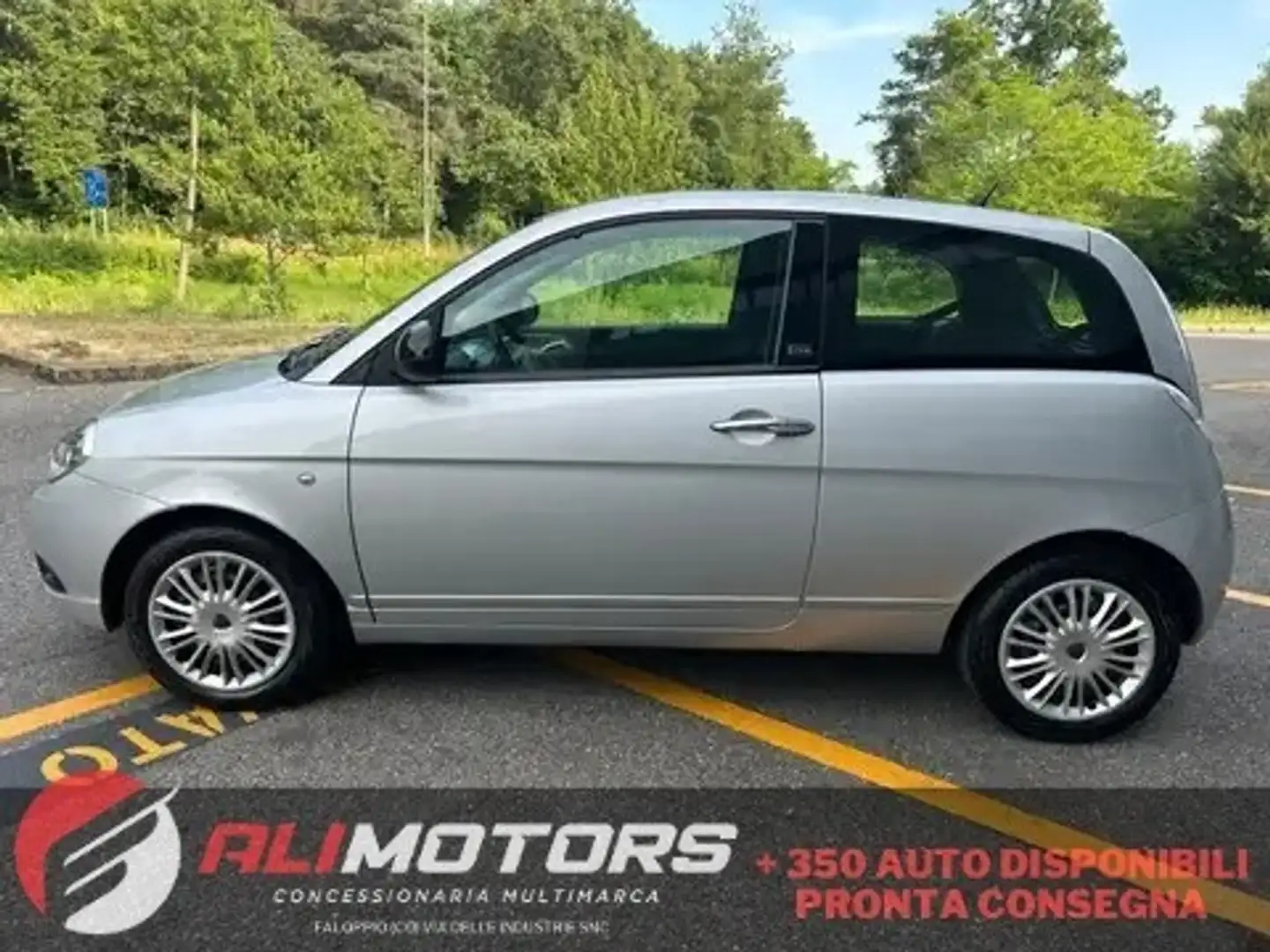 Lancia Ypsilon 1.2 69 CV Platinum * Neo patentati * Grigio - 1