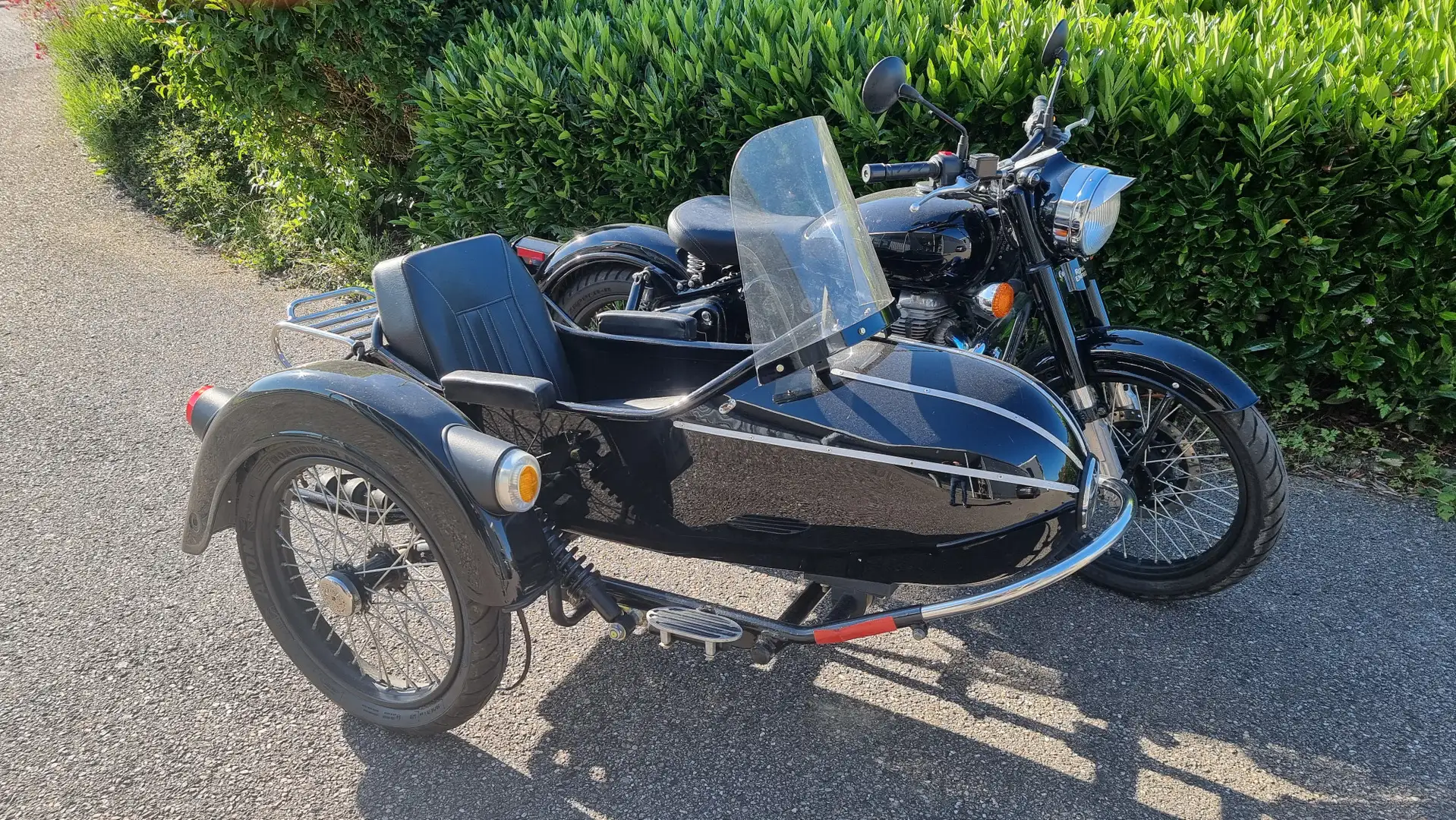 Royal Enfield Bullet 500 Noir - 1