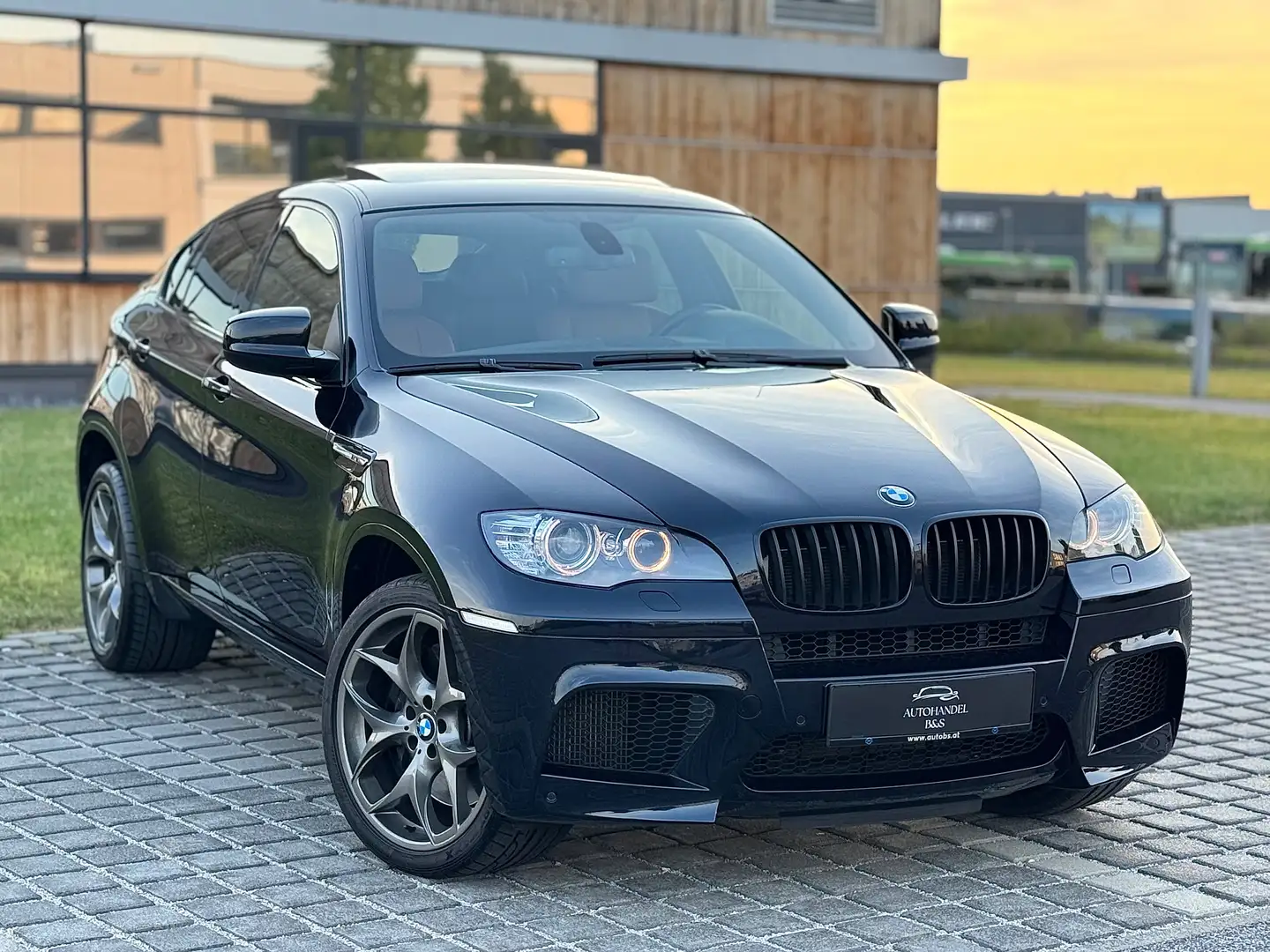 BMW X6 M Individual *1.BESITZ, WIE NEU, TOP AUSSTATTUNG* Noir - 1