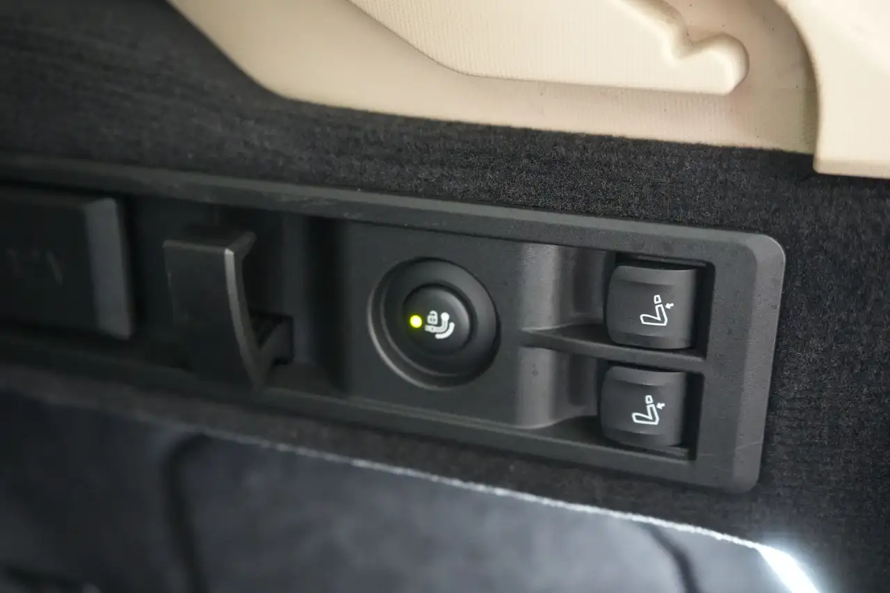 BMW 320 3 Touring 320dA xDrive Business+ LEDER/CUIR LED GP, миниатюра 23