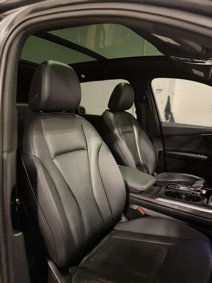 Audi Q7 снимка Audi Q7