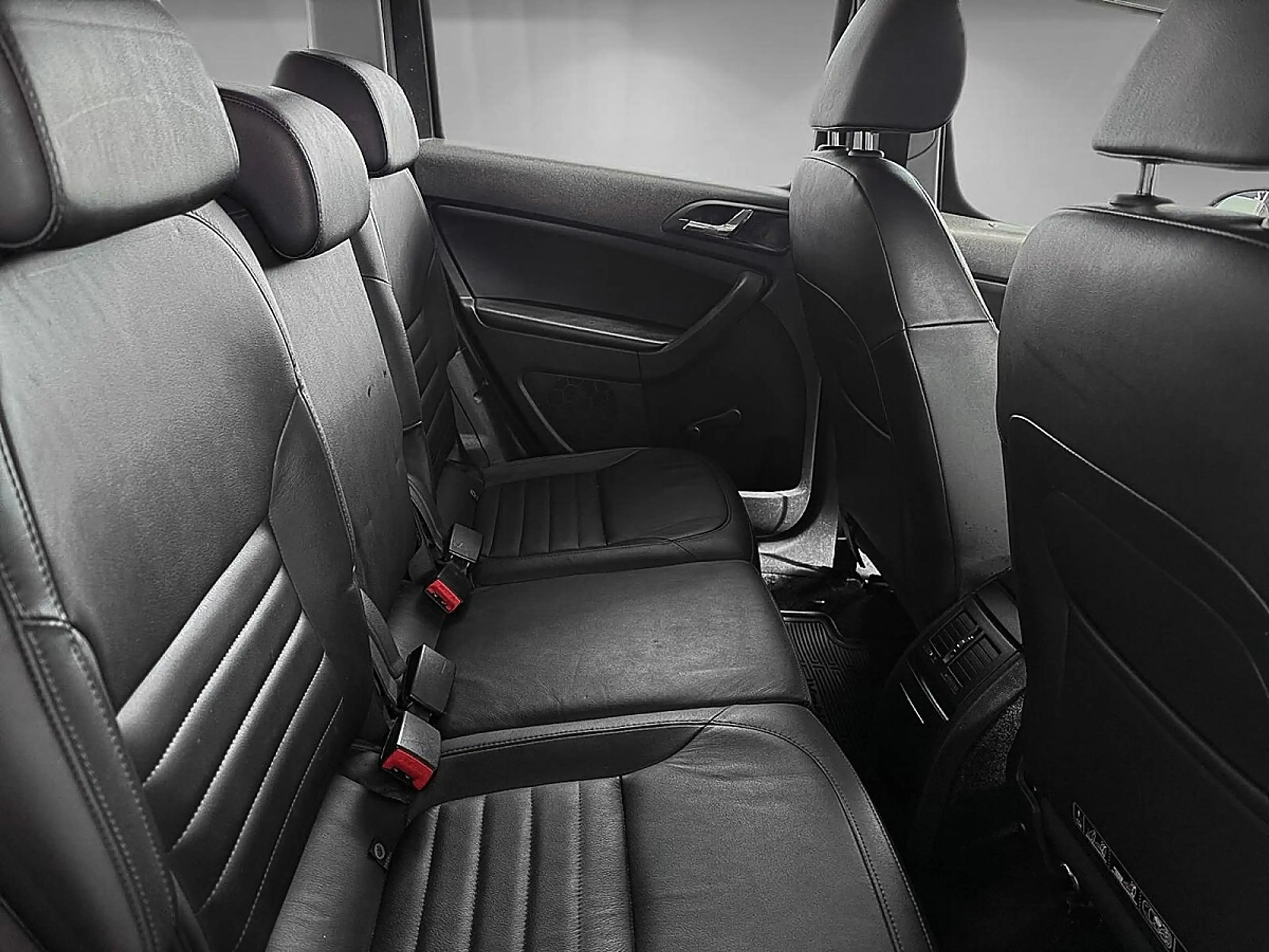Skoda Yeti Ambition 2,0 TDI 4x4 | 1.BESITZ | — photo 10