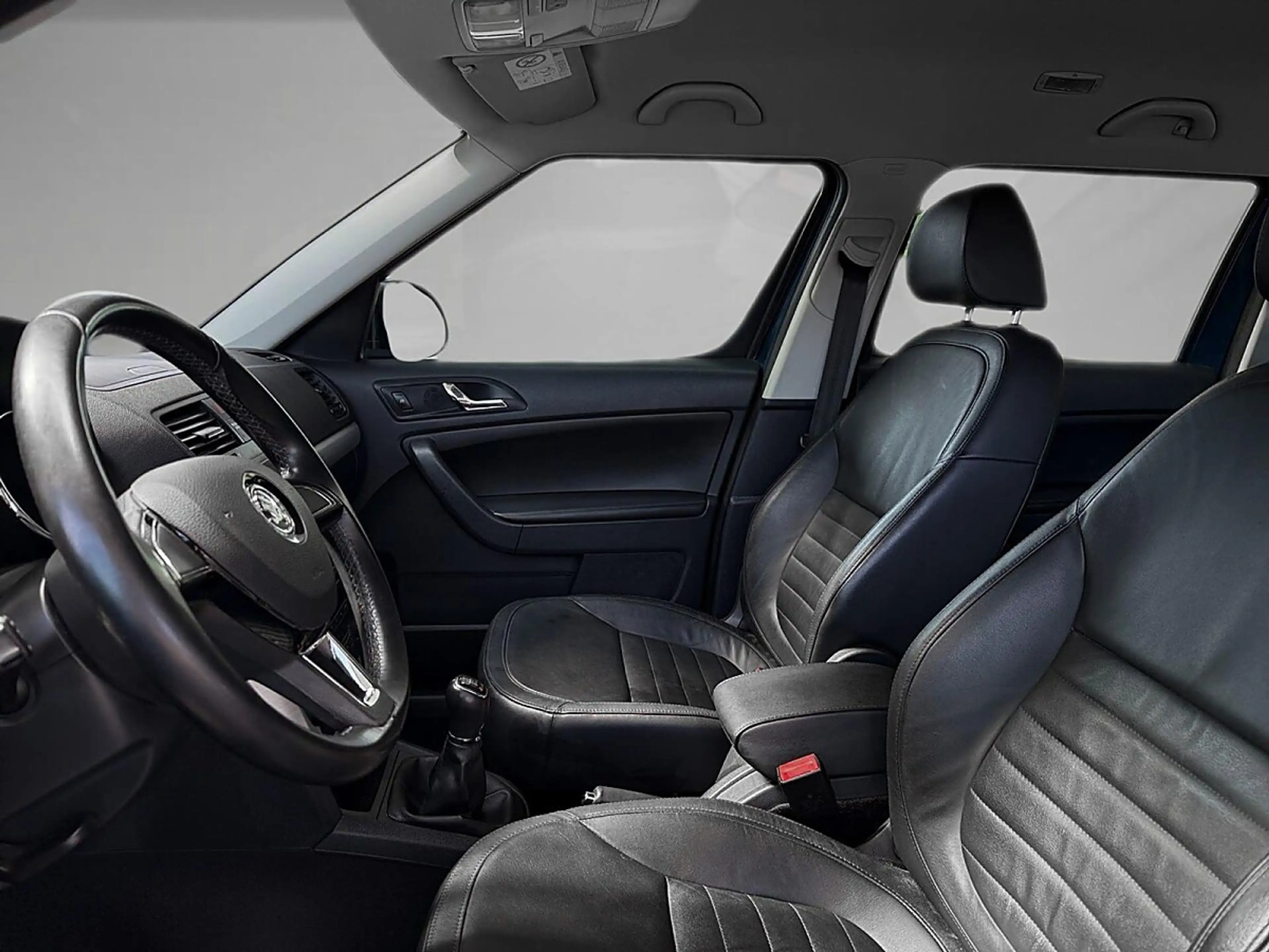 Skoda Yeti Ambition 2,0 TDI 4x4 | 1.BESITZ | — photo 7