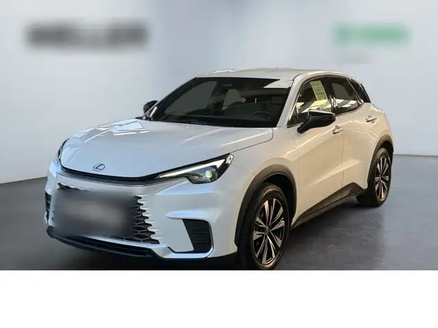 Lexus LBX