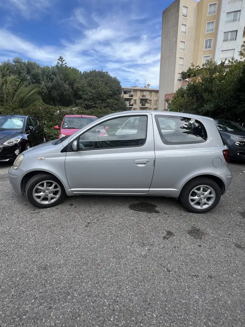Toyota Yaris Yaris 75 D-4D Stargate SG-1 - 2