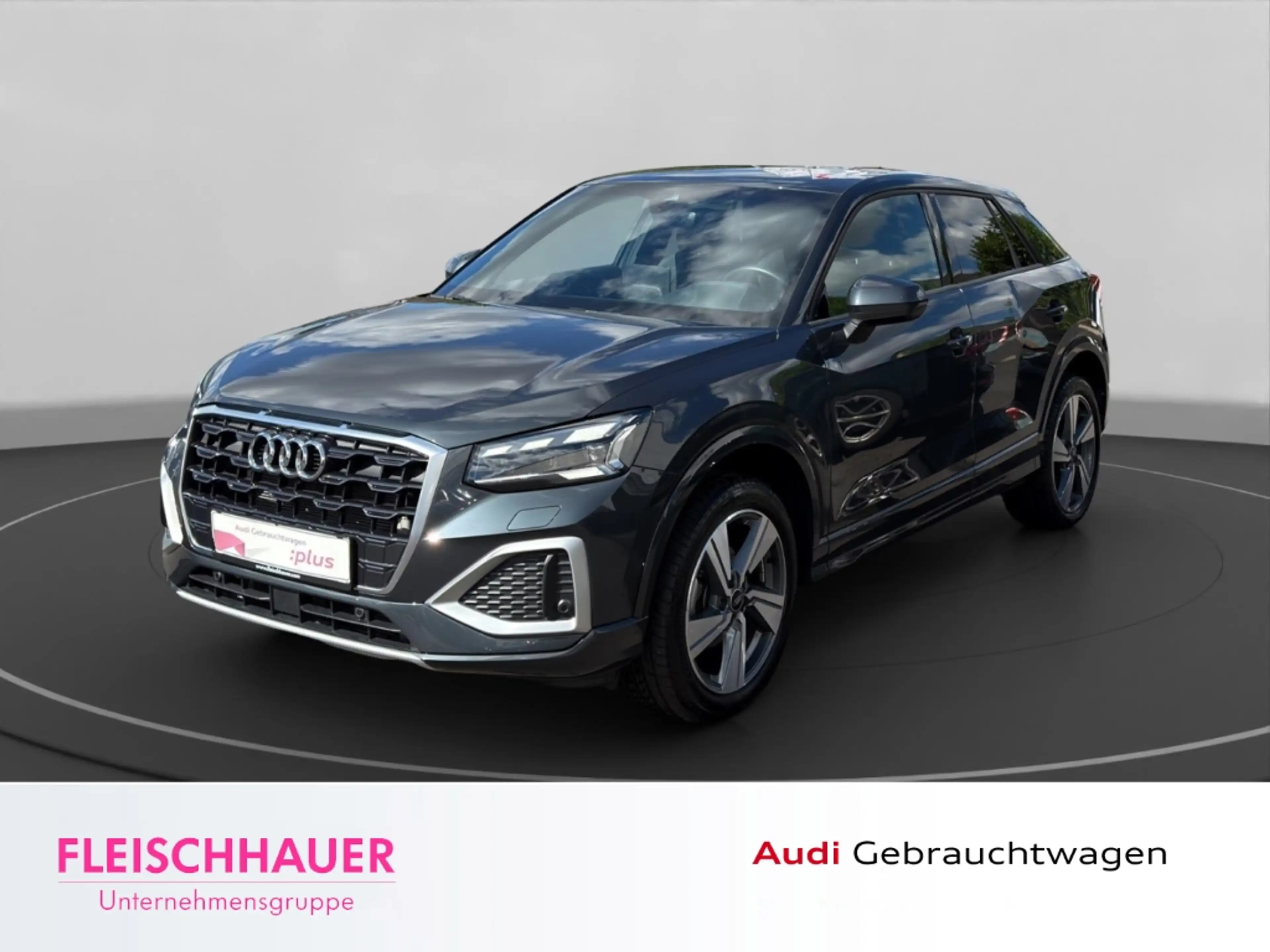 Audi Q2 35 TFSI S-Line+Matrix+AHK+CarPlay+APS-Plus+RK+