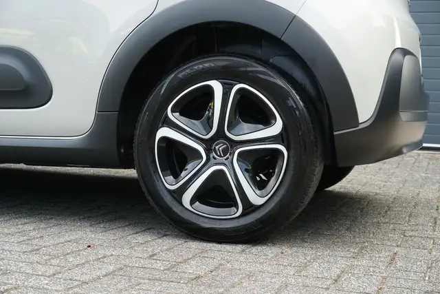 Citroen C3 view 12