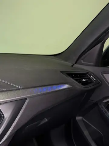 BMW 1 Series view 19