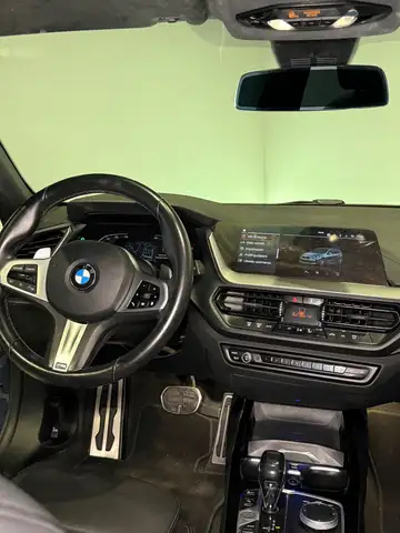BMW 1 Series view 9