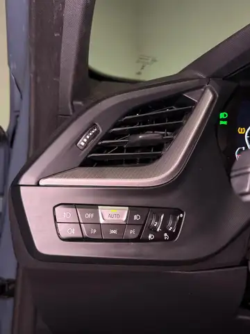 BMW 1 Series view 12