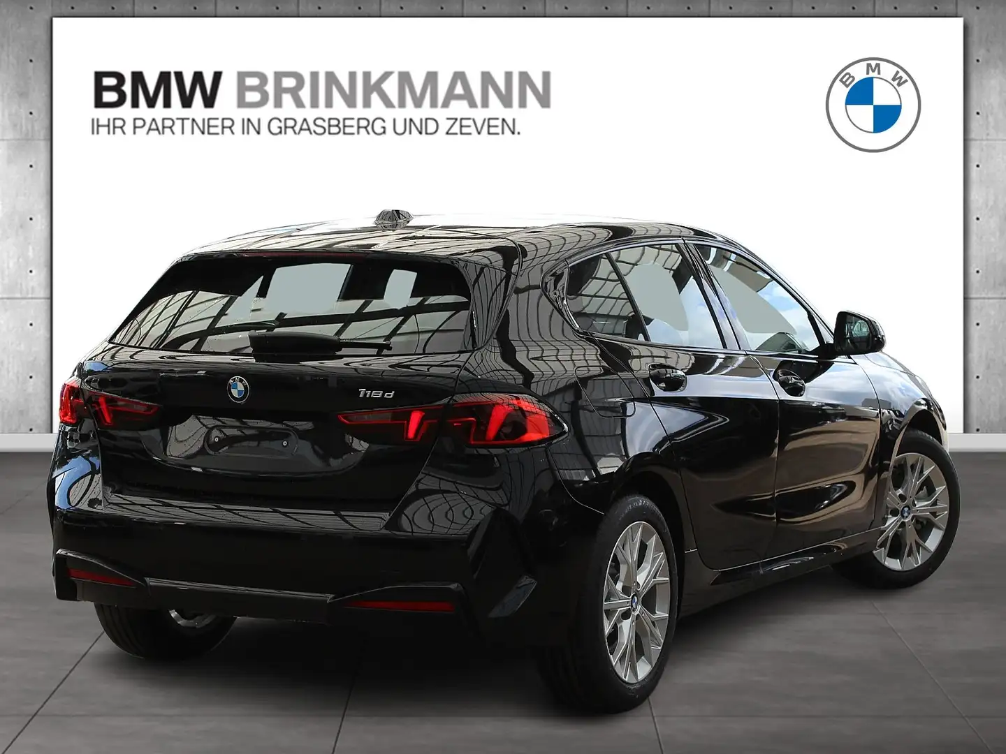 BMW 118 d Sportsitze*AHK*Elektr. Heckklappe* Schwarz - 2
