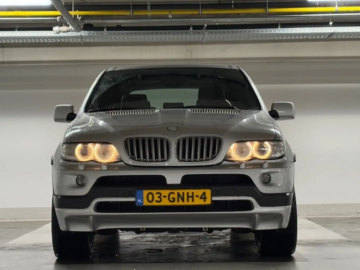 BMW X5 4.4i High Executive - Navi - airco - leder - Pano Gri - 2