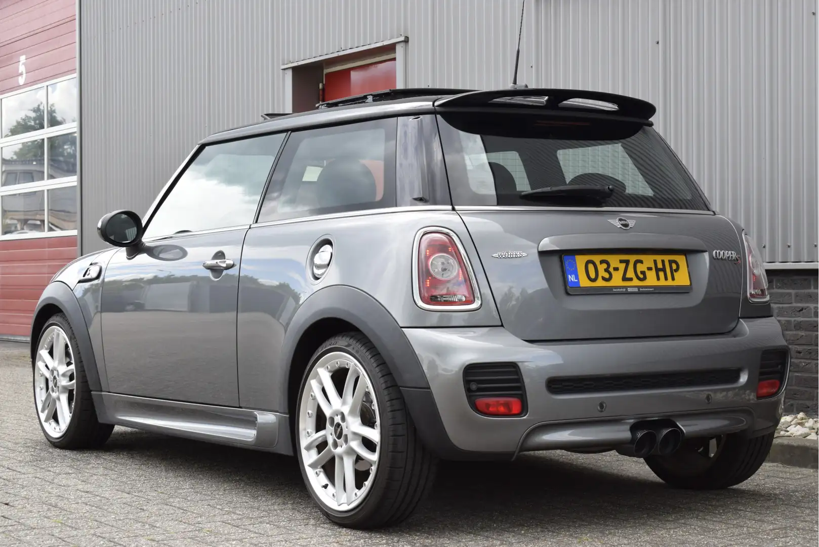 MINI Cooper S Mini 1.6 Chili J.C.W Panorama, Stoelverwarming, PD Grijs - 2