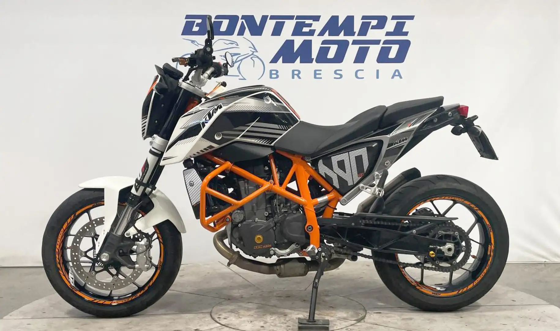 KTM 690 Duke 2014 - + AKRAPOVIC Bianco - 2