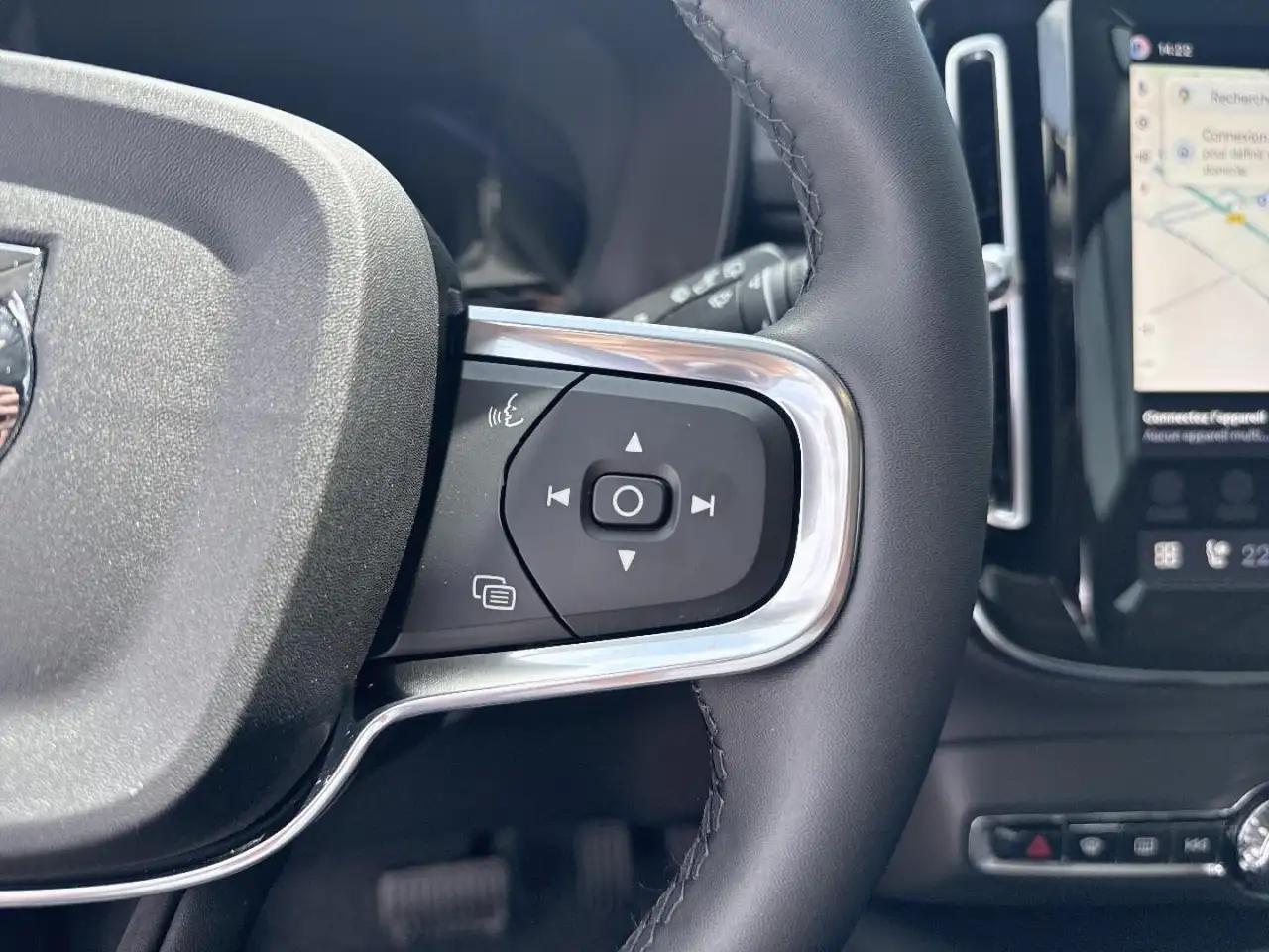 Volvo XC40 2026 — фото 14