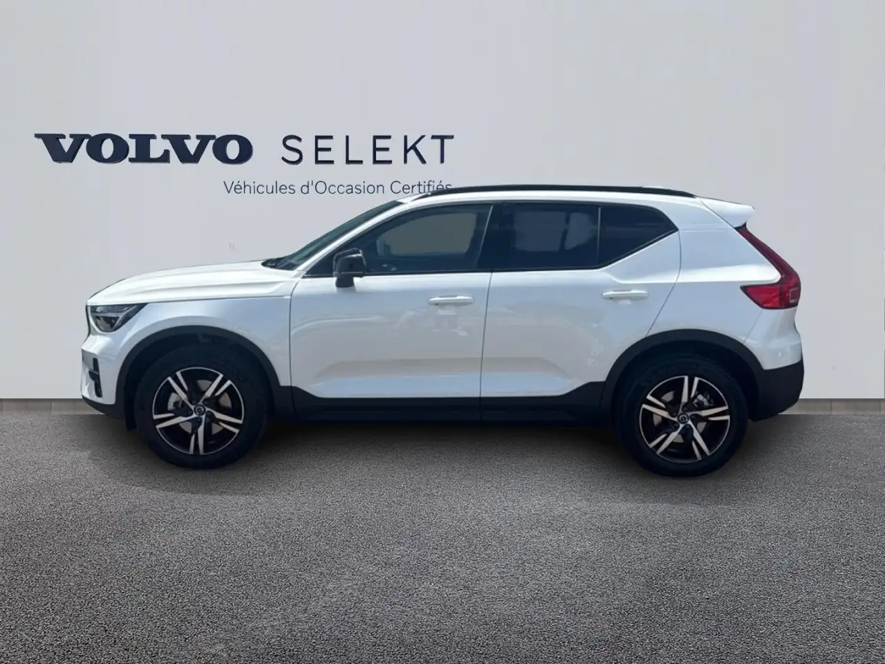 Volvo XC40 2026