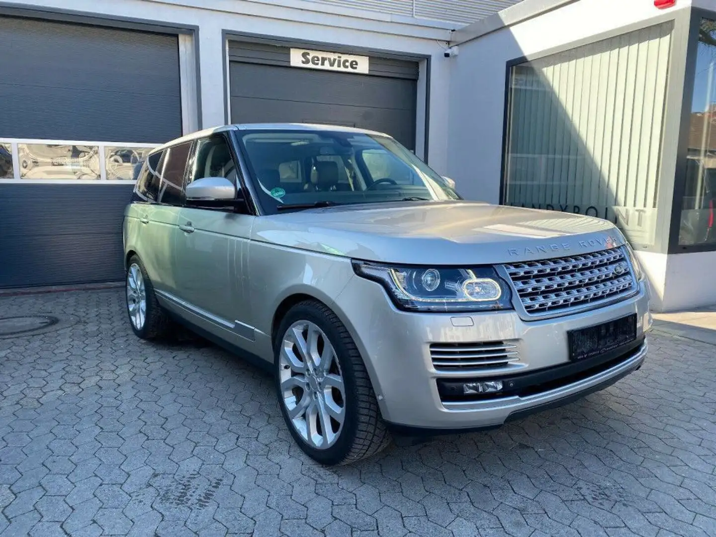 Land Rover Range Rover Vogue 4.4 SDV8 Autobiography Beżowy - 2