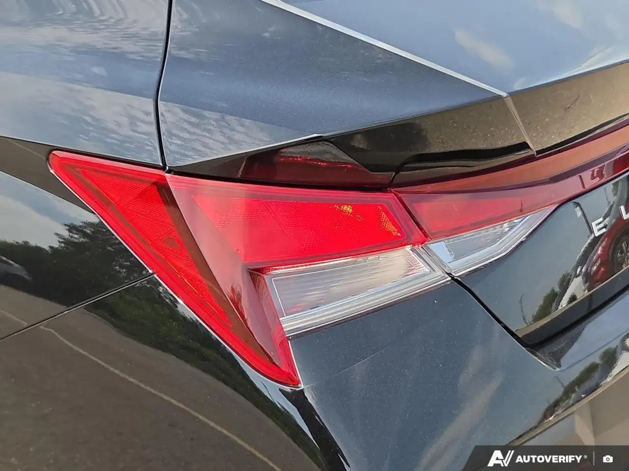 Hyundai ELANTRA fotografie Hyundai ELANTRA
