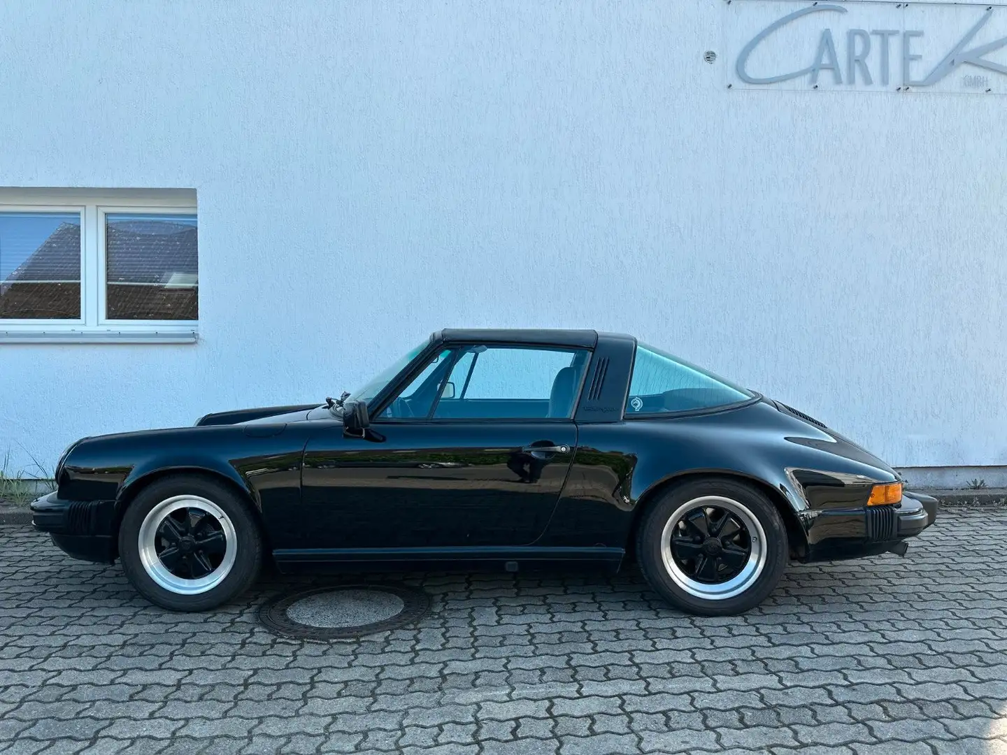 Porsche 911 Carrera 3.2 Targa - 2