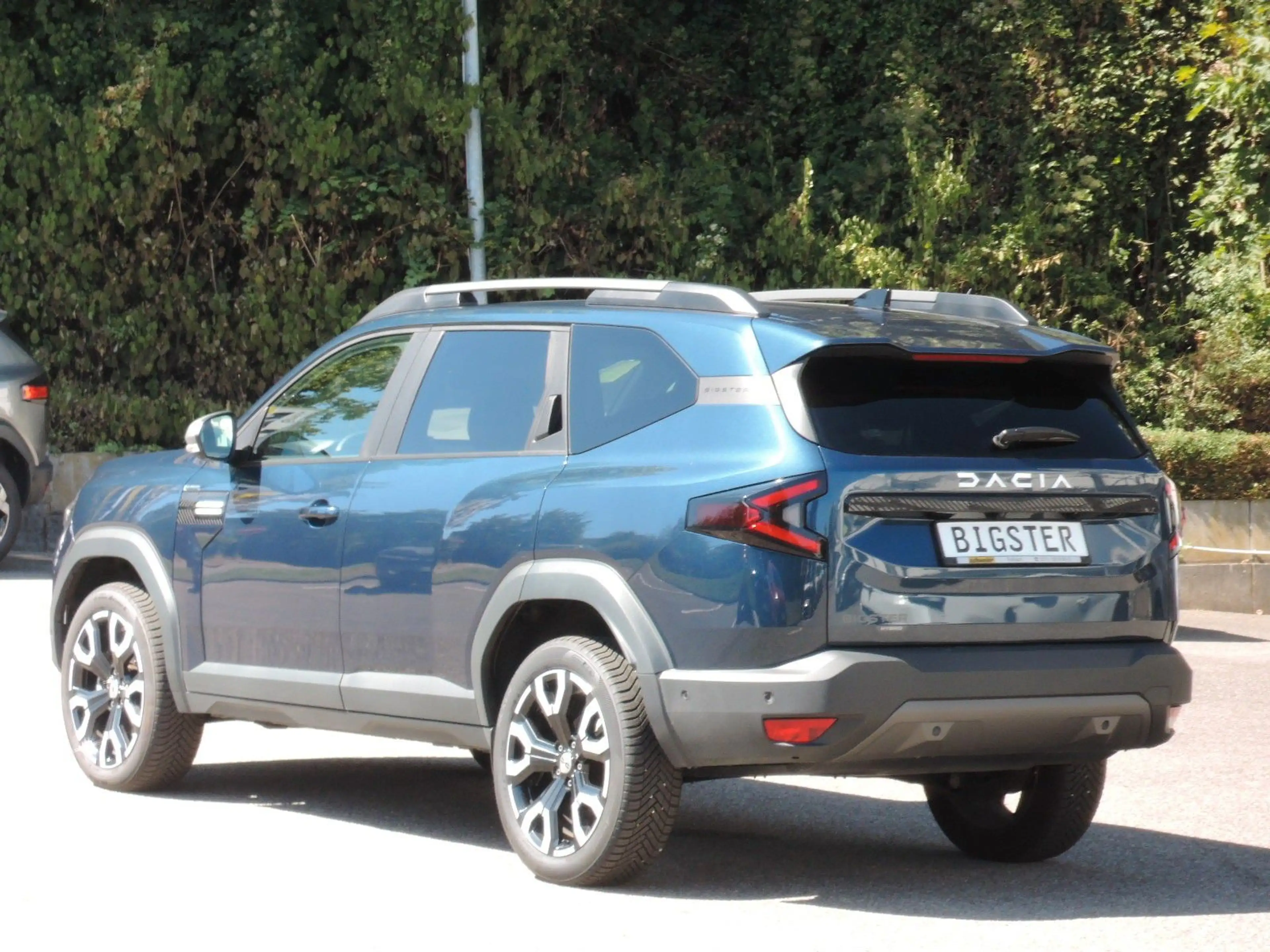 Dacia Bigster hybrid 155 Journey  GJR, SHZ,Kamera — photo 7