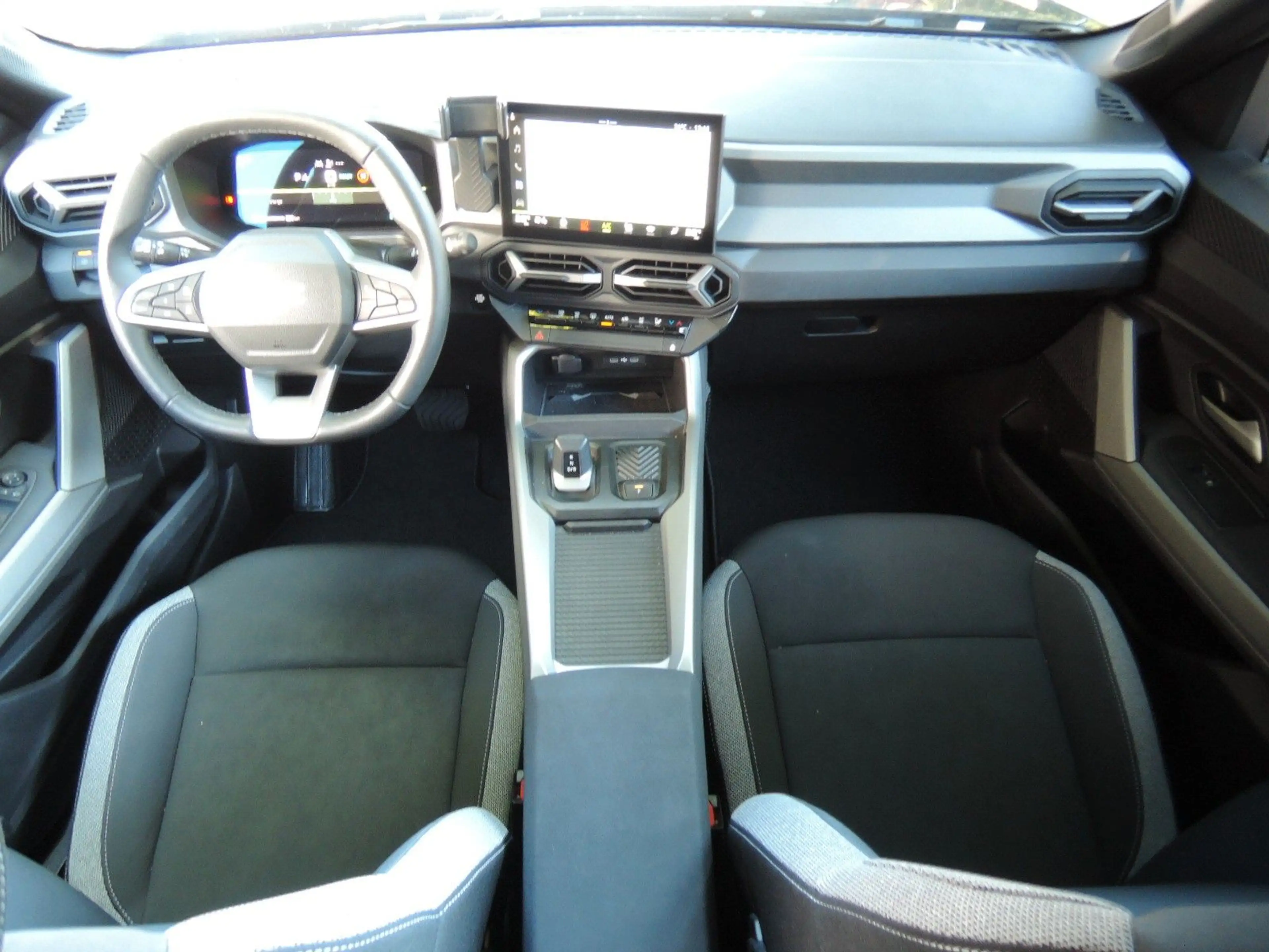 Dacia Bigster hybrid 155 Journey  GJR, SHZ,Kamera — photo 11