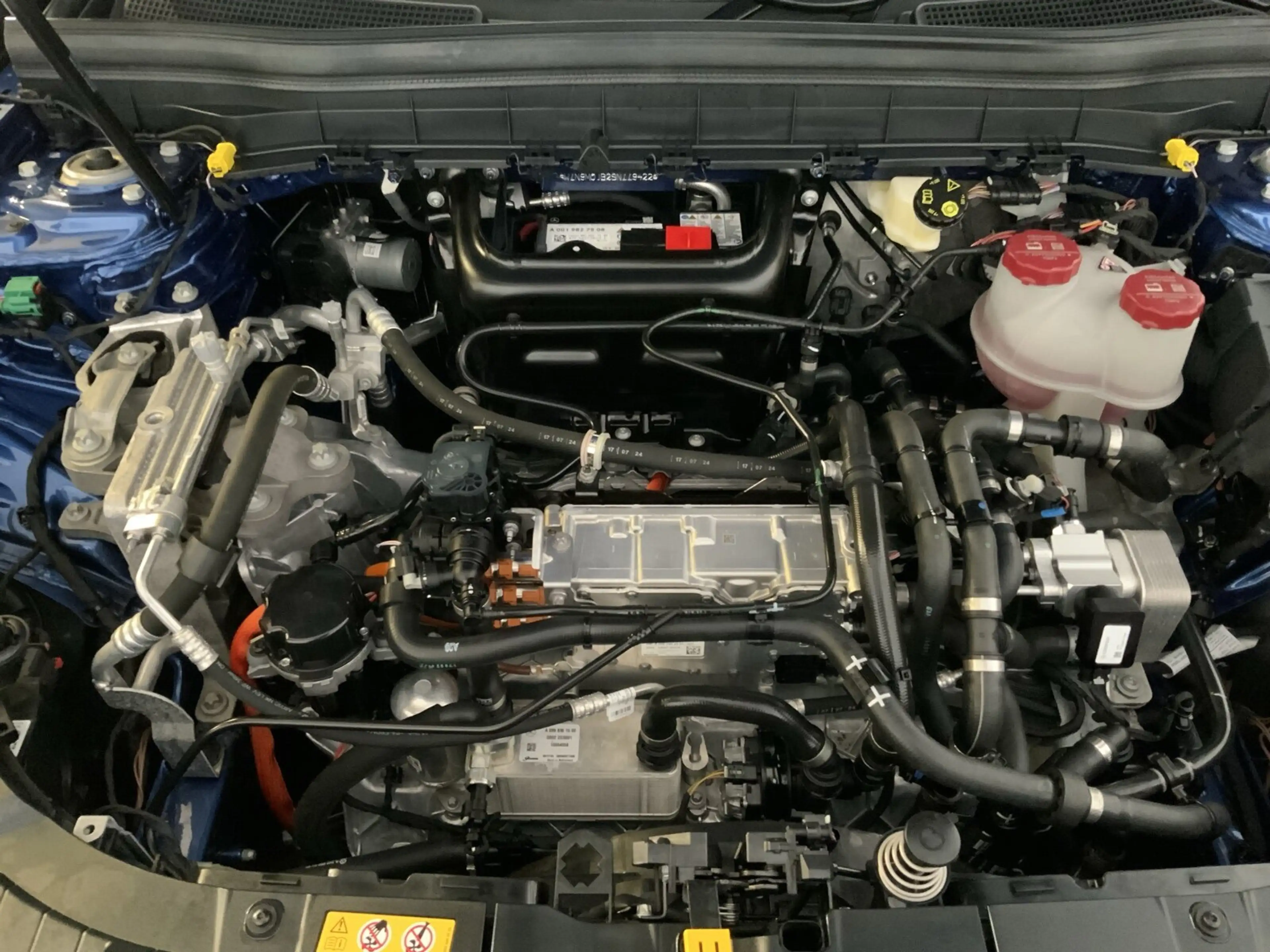 Mercedes-Benz EQB 300 EQB 300 4MATIC  Progressive Navi/Klima/LED — photo 13