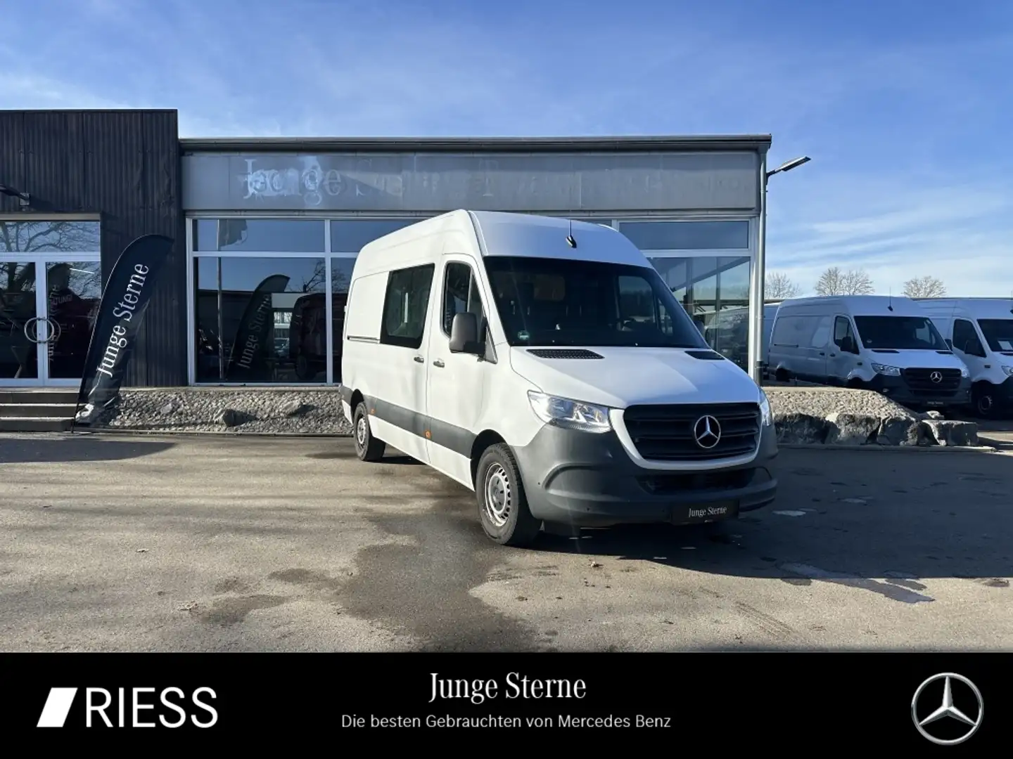 Mercedes-Benz Sprinter 319 CDI KA/L2H2/MBUX/AUTOMATIK/AHK3,5t/KAMERA/KLIM Weiß - 1