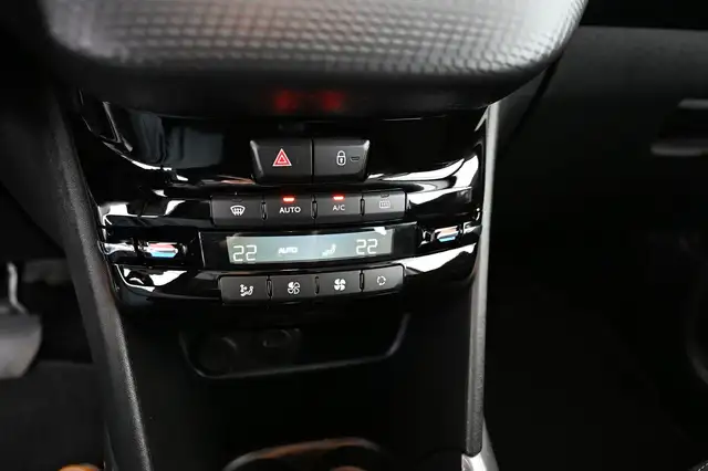 Peugeot 2008 view 22