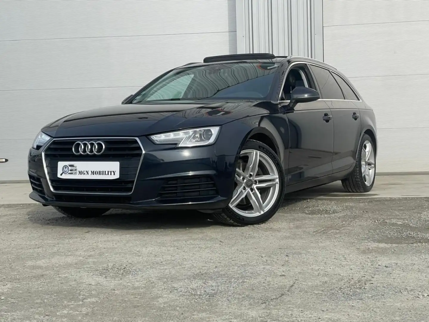 Audi A4 A4 AVANT 2.0 TDI 150 Bleu - 1