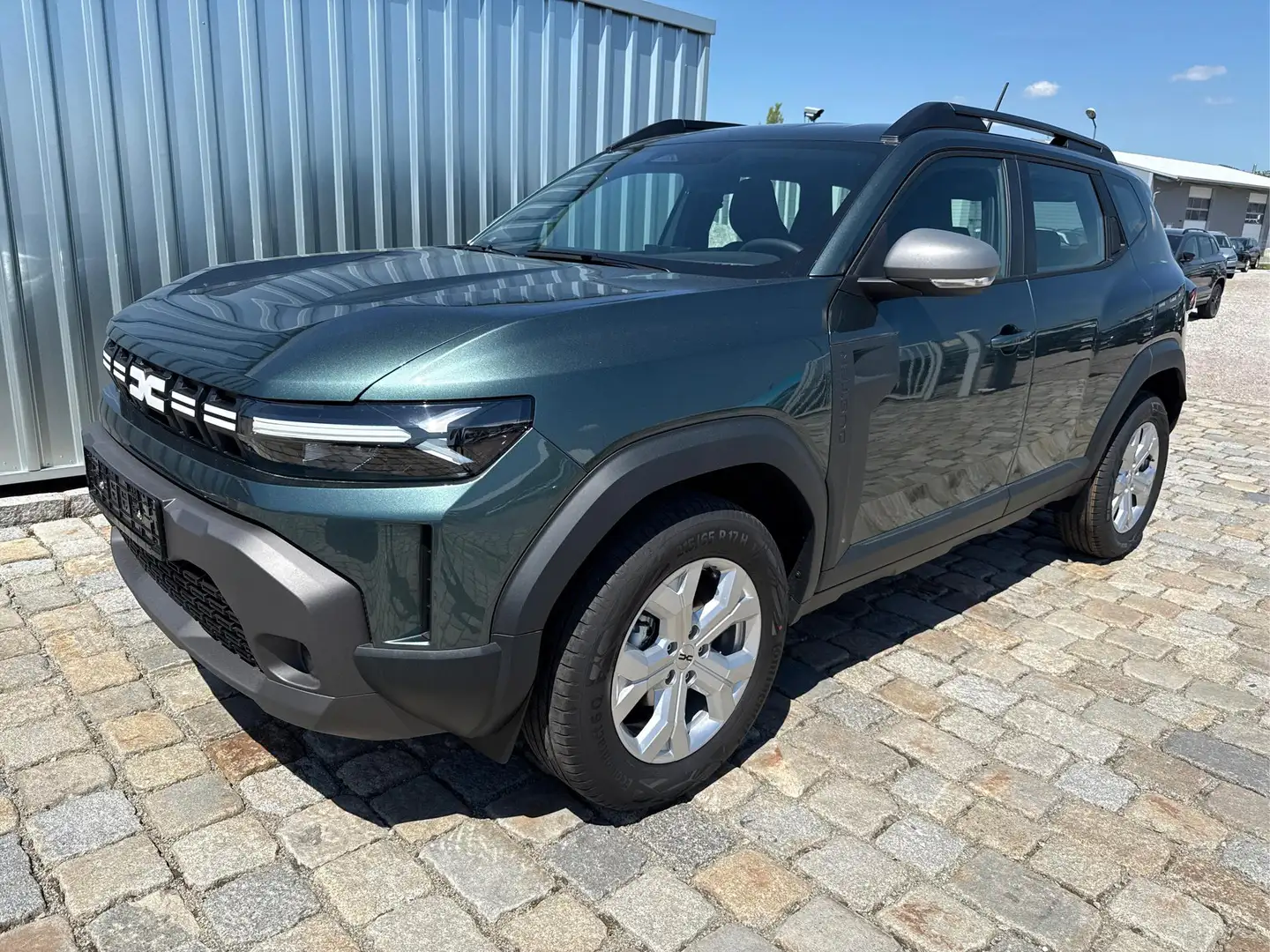 Dacia Duster Expression-Mild hybrid TCe -103 kW / 140 PS-6 G... Grün - 1