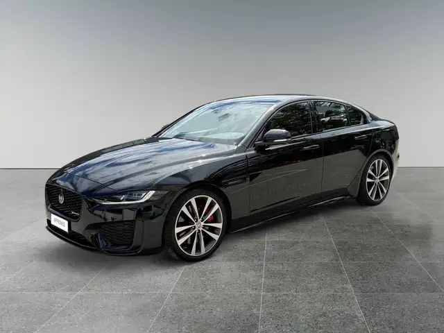 Jaguar XE XE 2.0d i4 mhev R-Dynamic Black rwd 204cv auto