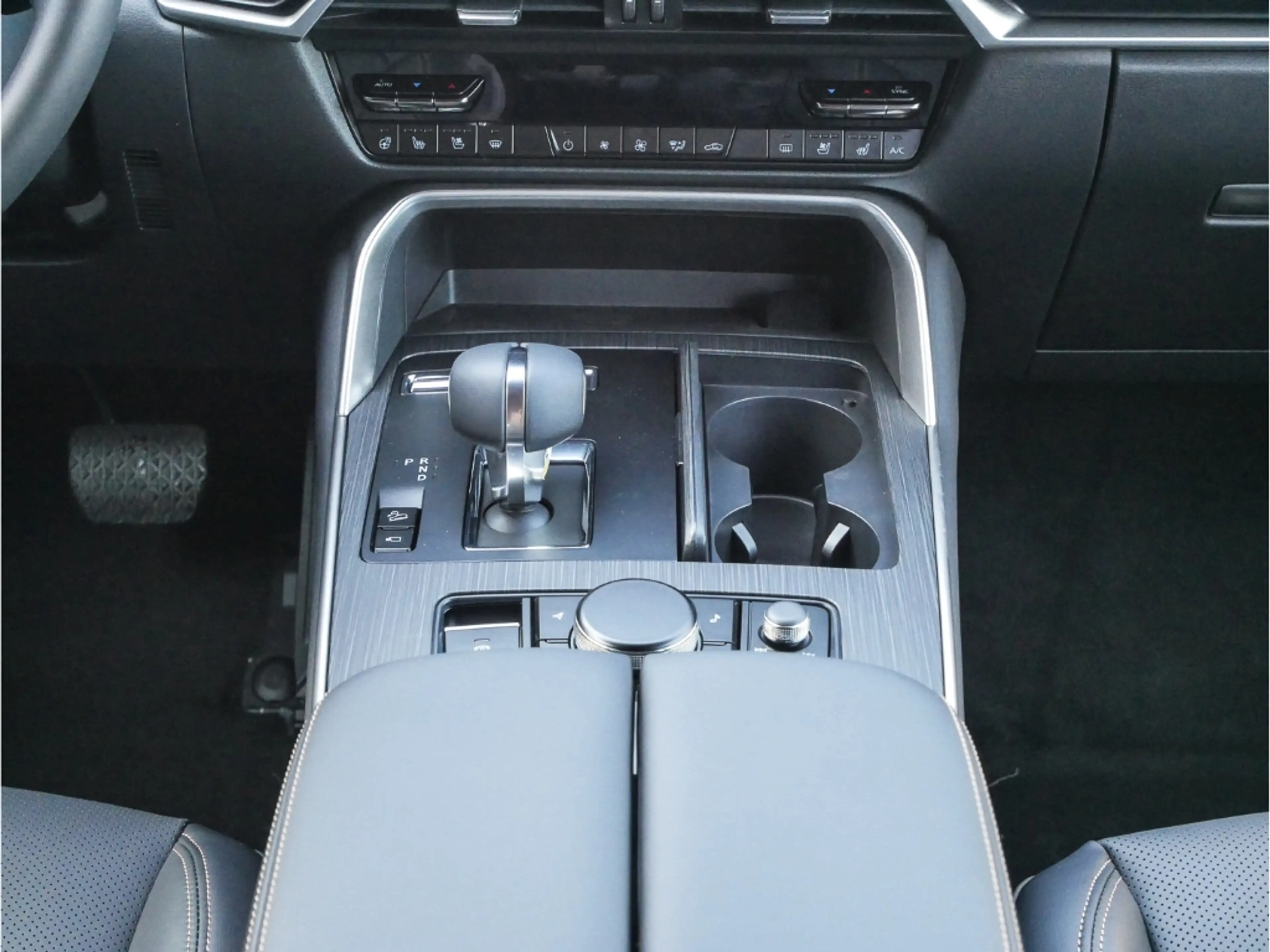 Mazda CX-60 Homura HOMURA 2025 3.3L e-SKYACTIV-D 254PS AWD Con — photo 10