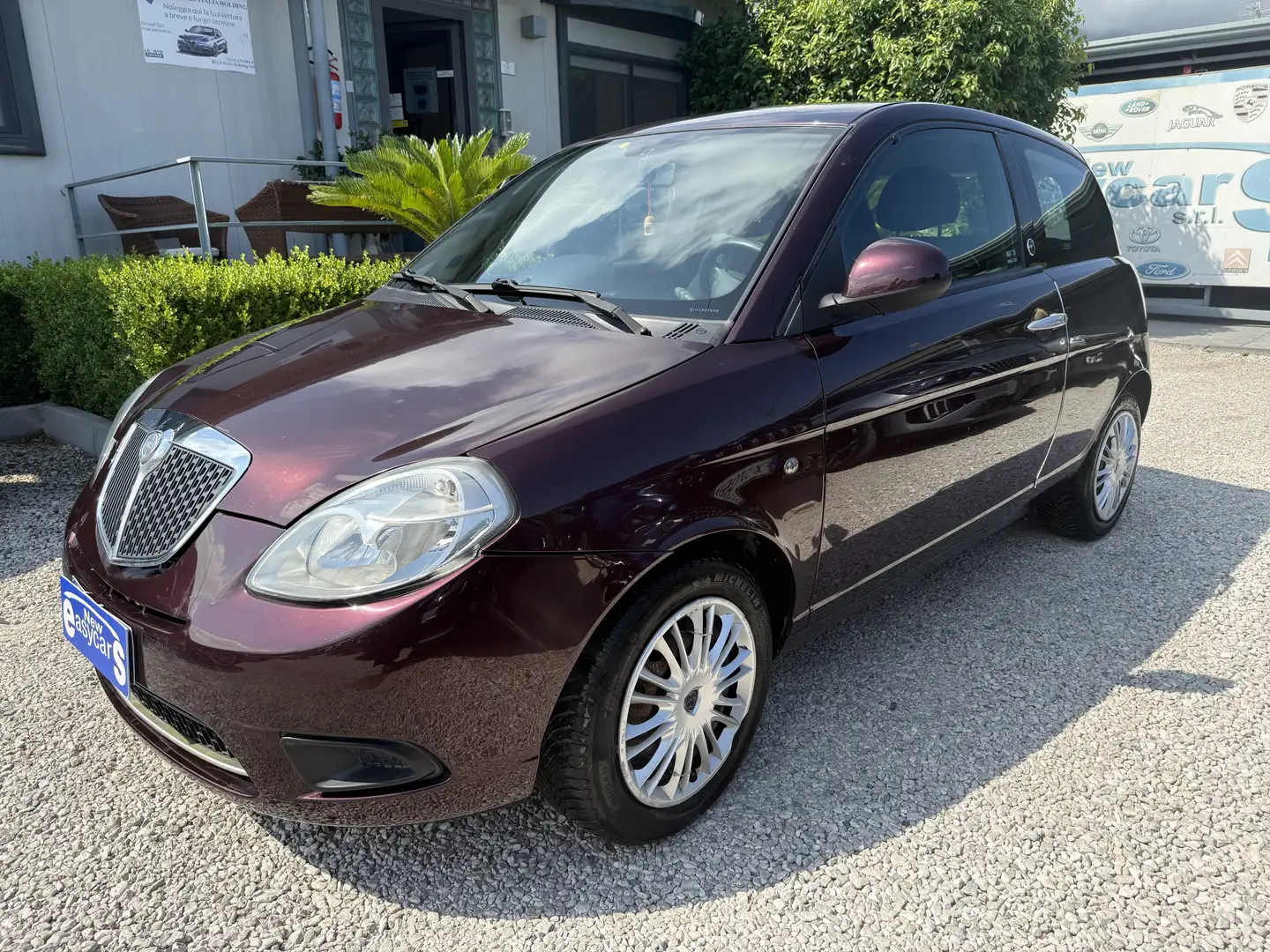 Lancia Ypsilon Ypsilon II 2007 1.4 8v New Oro (oro) ecochic Gpl Violett - 2