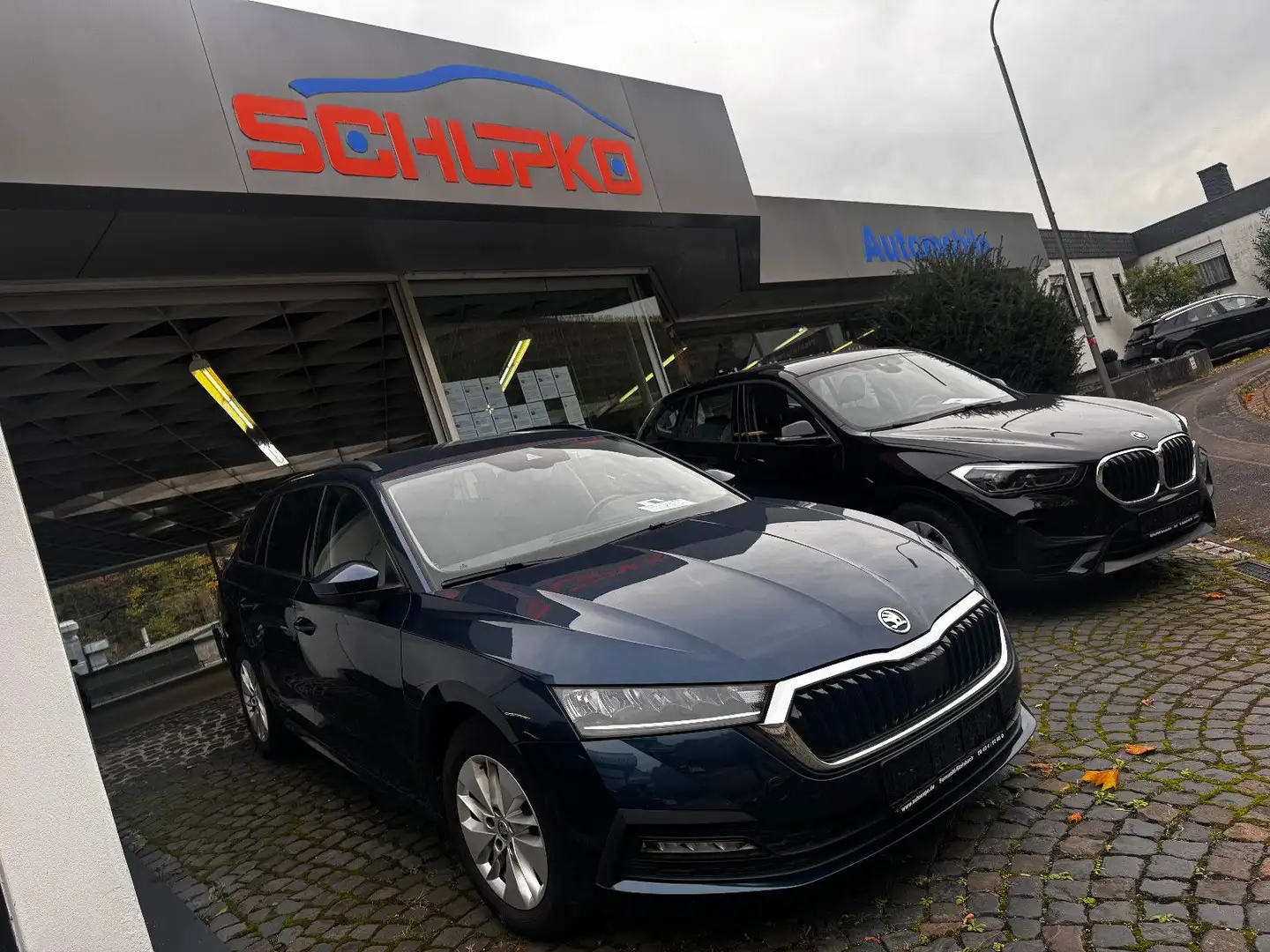 Skoda Octavia Combi 1.0 TSI Ambition ACC Blau - 1