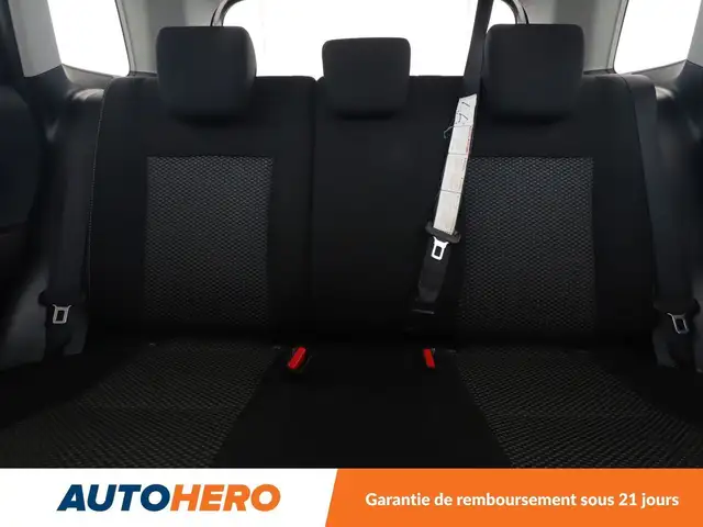 Suzuki Vitara view 15