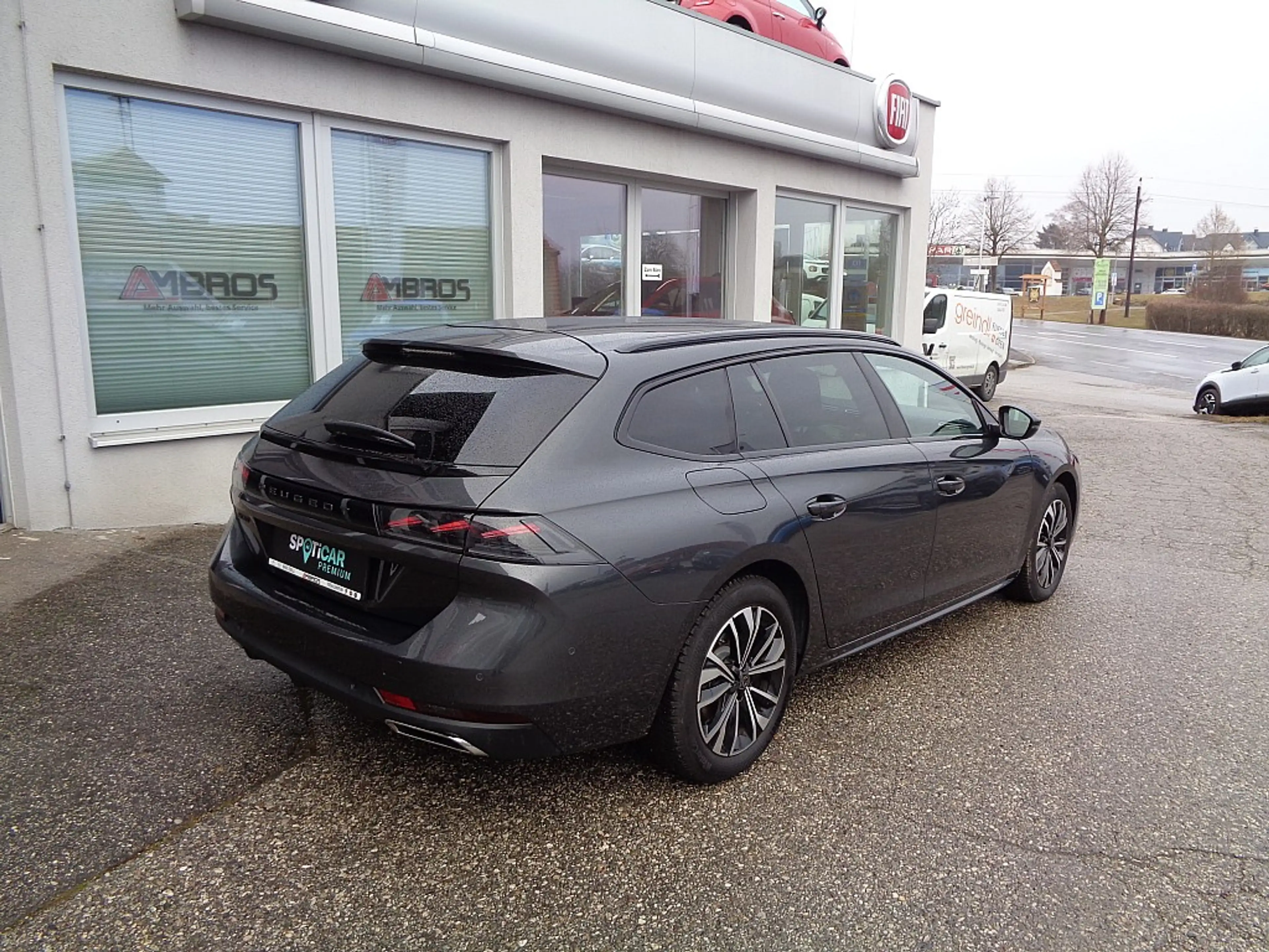 Peugeot 508 SW 1,5 BlueHDi 130 EAT8 Allure Automatik AKTION! — photo 6