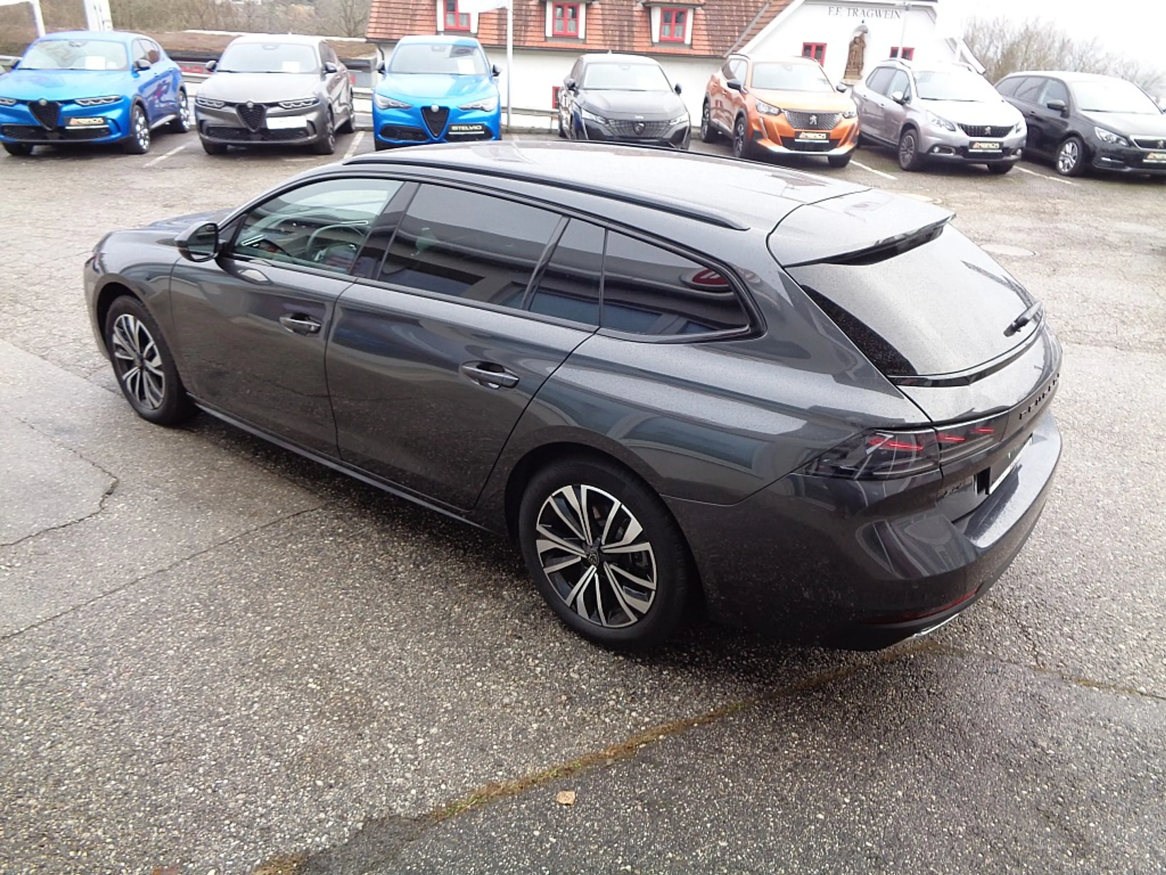 Peugeot 508 SW 1,5 BlueHDi 130 EAT8 Allure Automatik AKTION! — photo 5